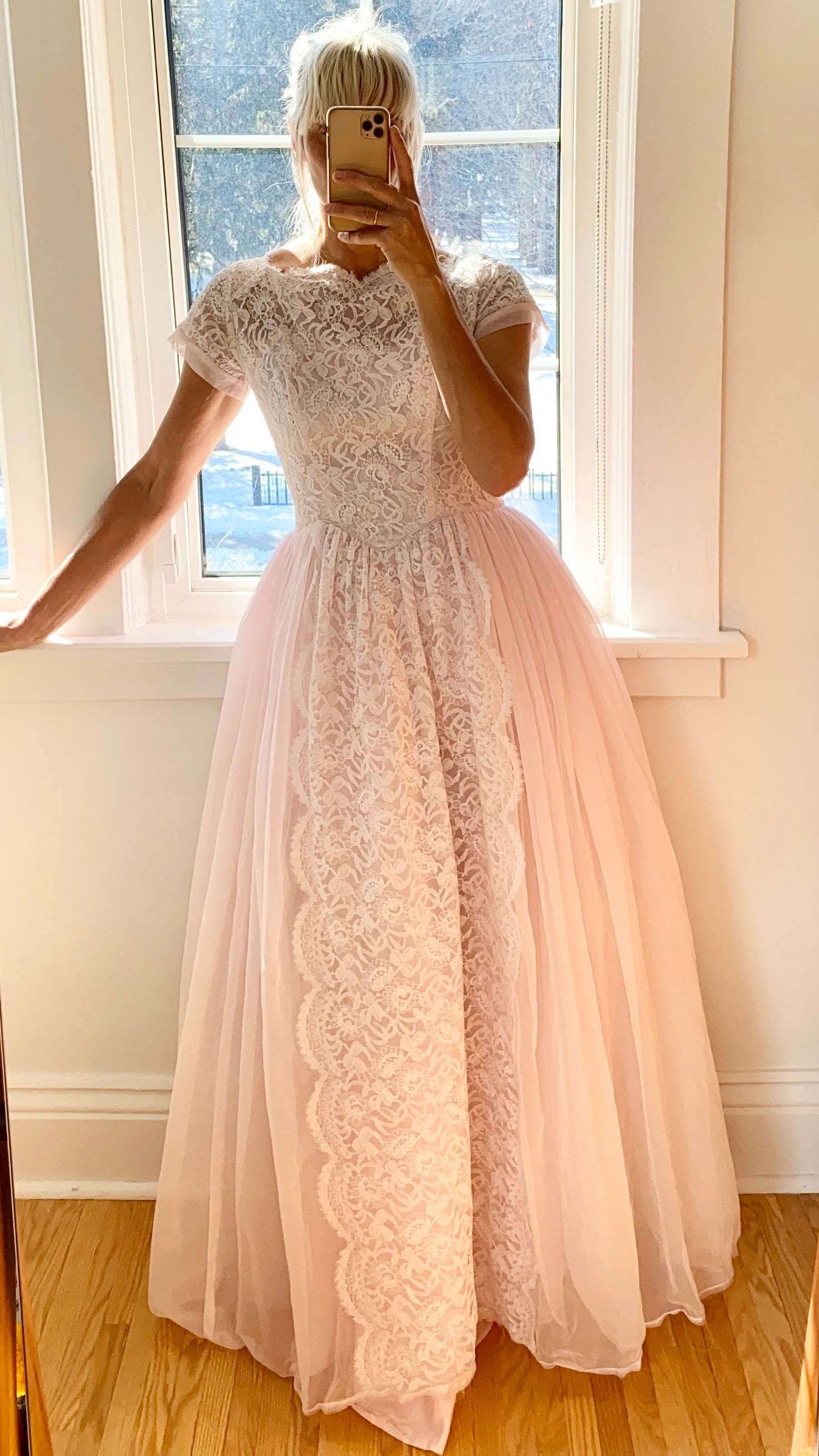 Vintage 1950s Pink Lace Chiffon  Formal Gown Size 6 or 8 - LGWU Union label USA