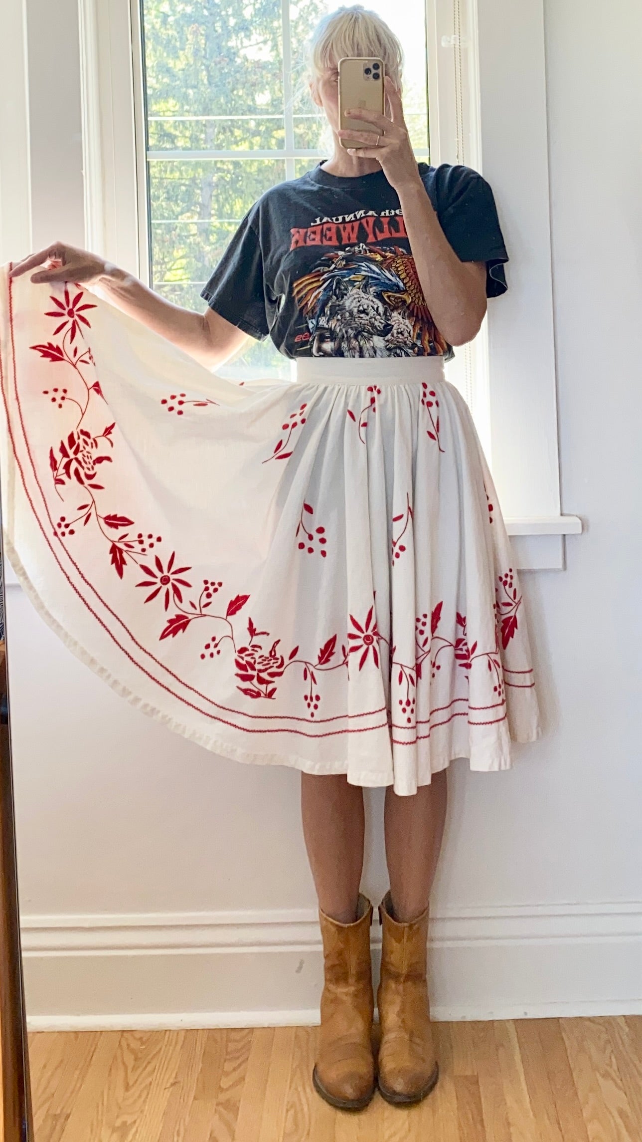 Vintage 1950s Full Circle Embroidered Skirt