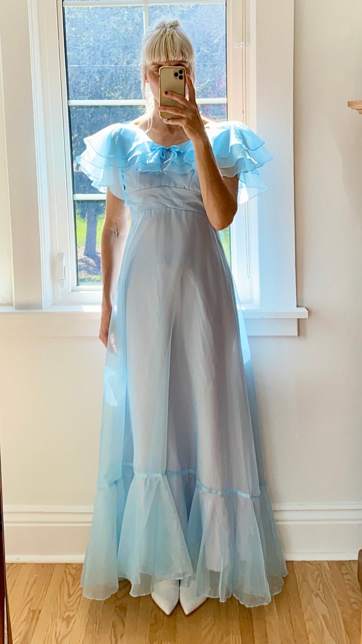 Vintage 1970s Montgomery Ward Blue Chiffon Formal Gown Size 4 - LGWU Union label USA