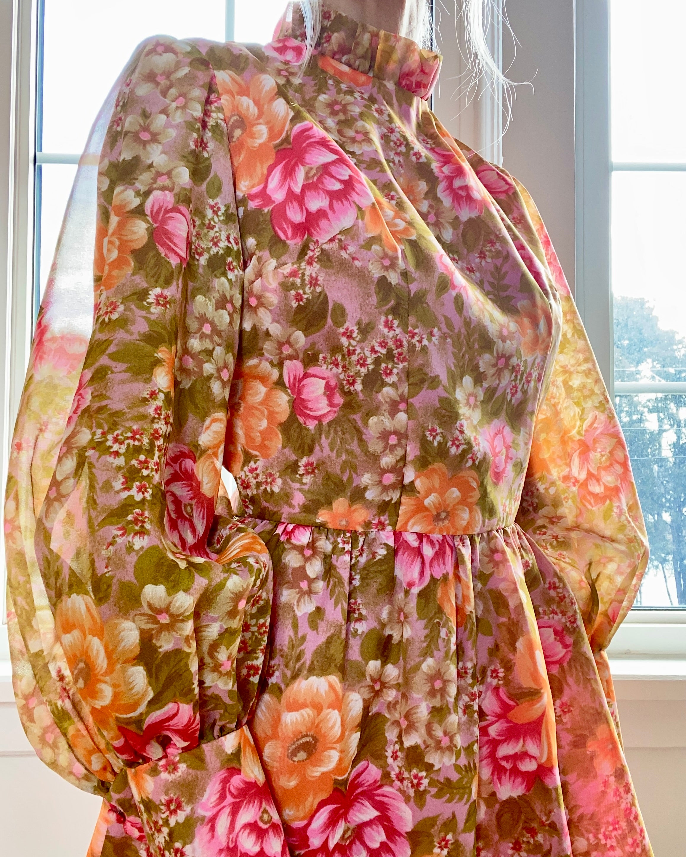 Vintage 1960s Floral Organza Puff Sleeve Sleeves M