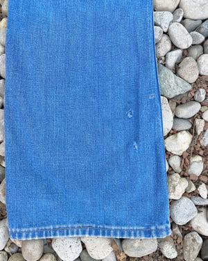 Vintage Wrangler Late 1970s Flares Medium Blue Wash Jeans size 32 Made in USA