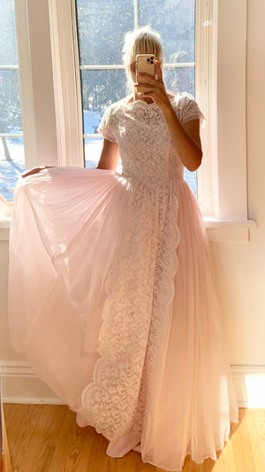 Vintage 1950s Pink Lace Chiffon  Formal Gown Size 6 or 8 - LGWU Union label USA