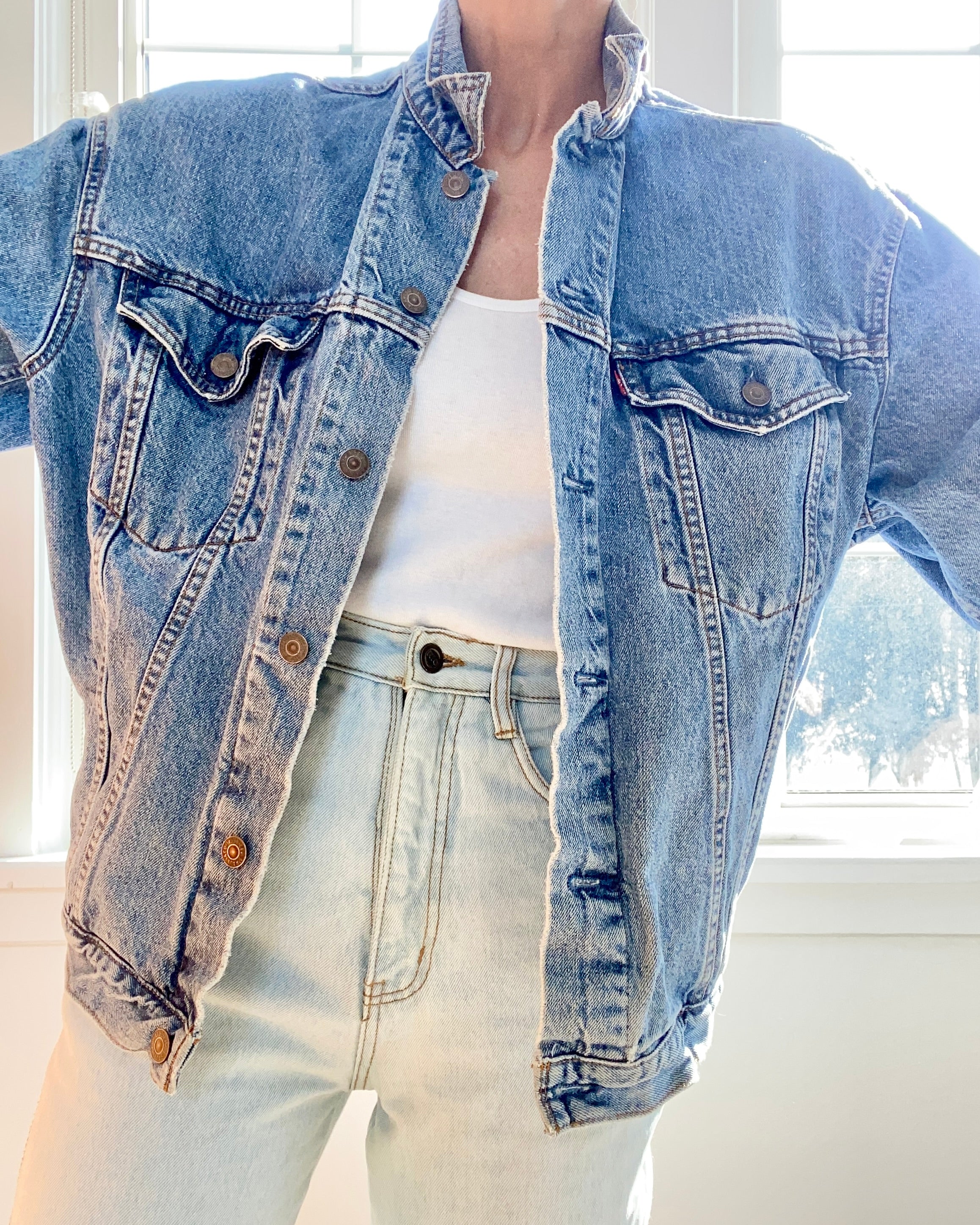 Vintage 1980s Levis Jean Jacket light wash