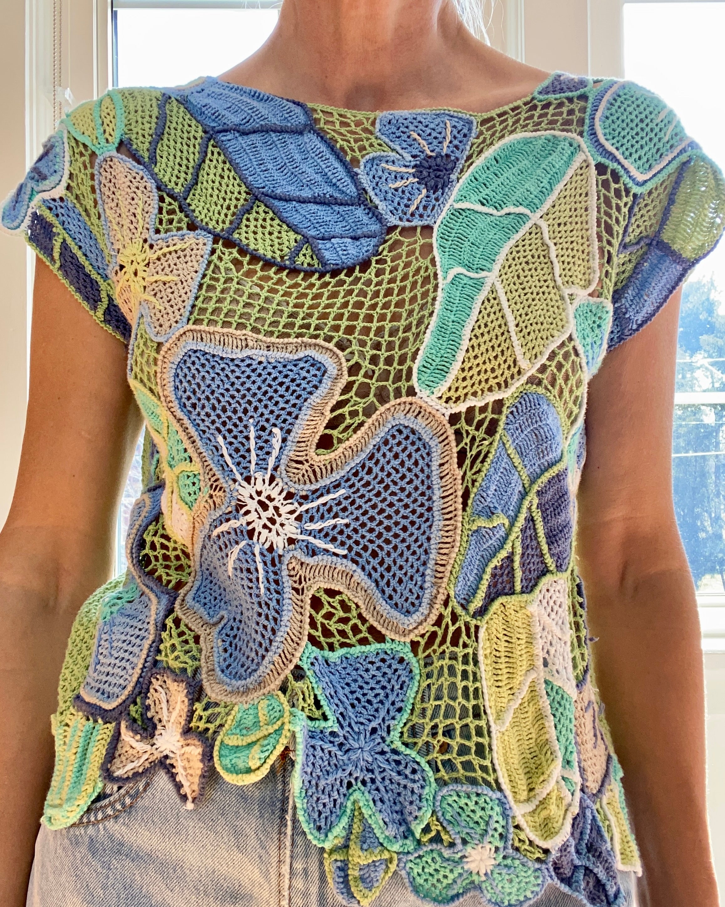 VINTAGE Crochet Botanical Motif Top