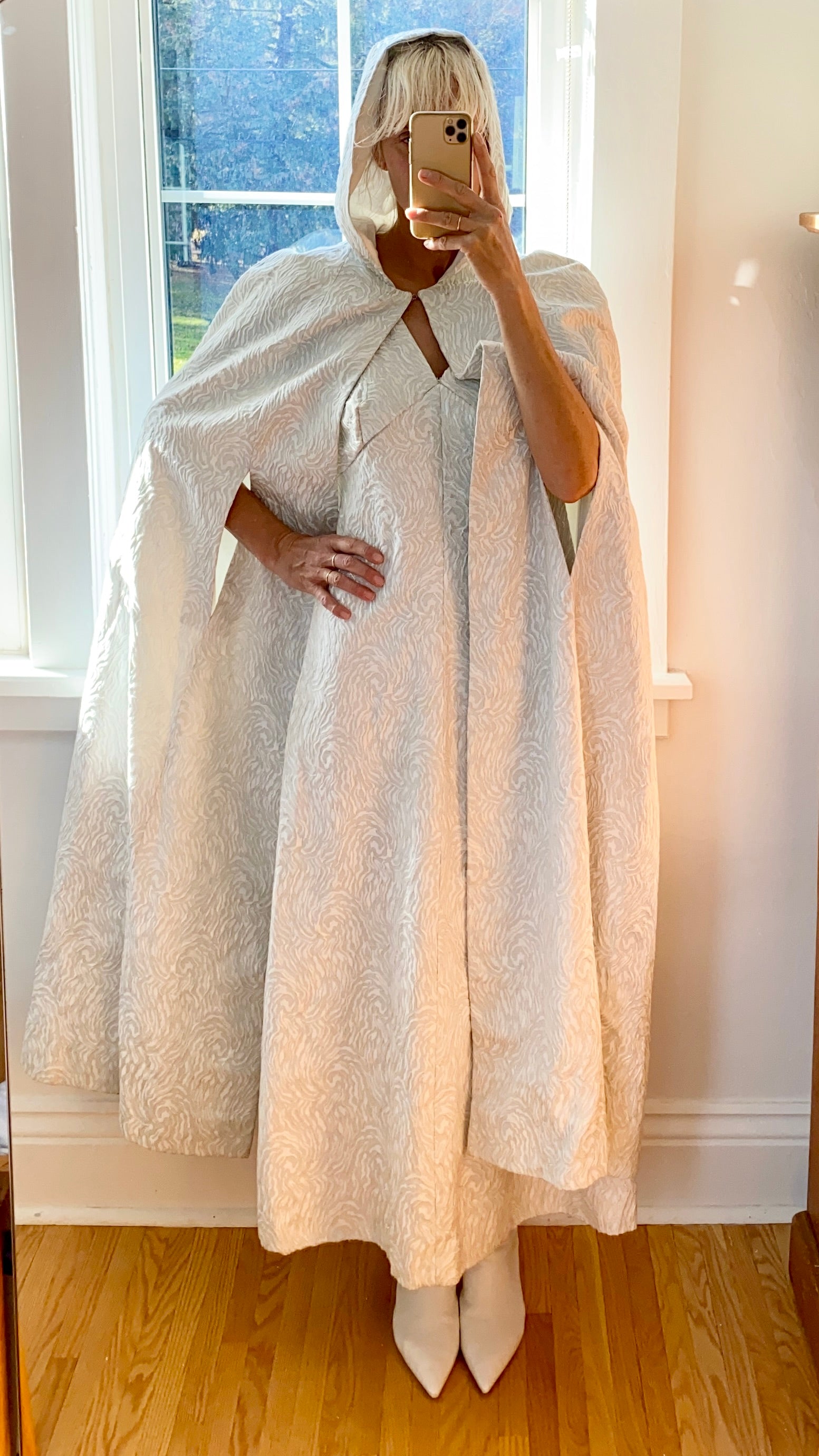 VINTAGE 1960s Silver and Ivory Brocade Dress and Cape