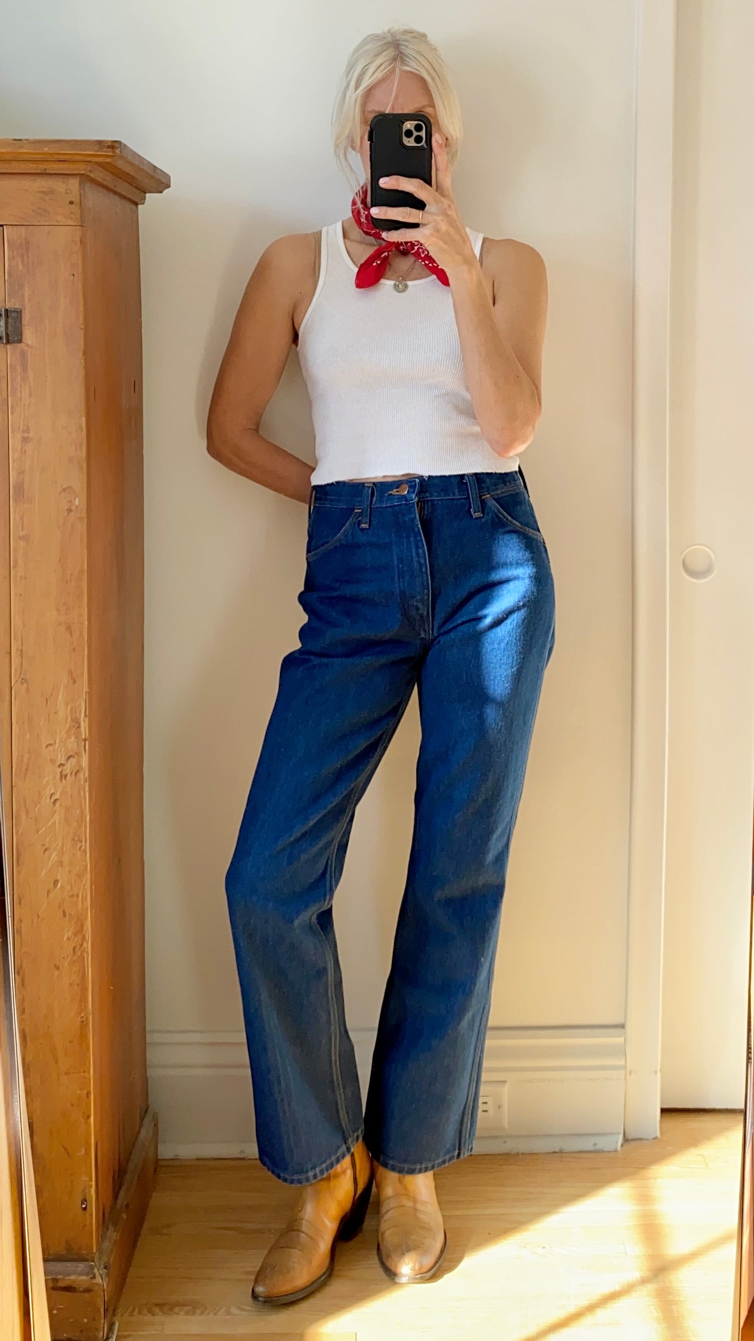 Vintage Wrangler 1970s Flares Dark Wash Jeans size 31 Made in USA