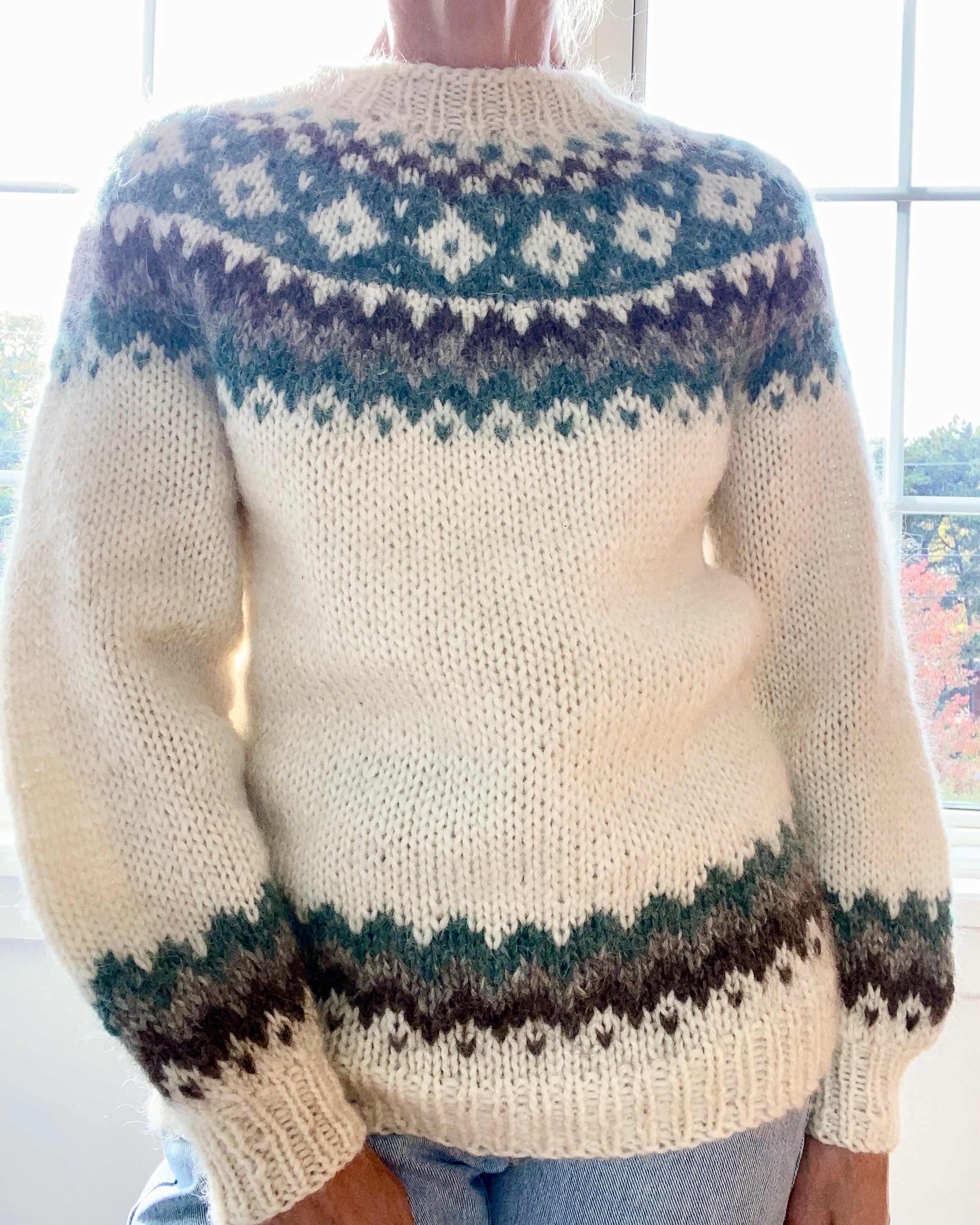 VINTAGE Hilda Icelandic Handknit Sweater Cream Green Brown