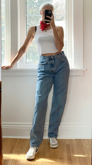 Vintage 1990s Levis Relaxed Fit Light to Medium Wash Jeans size 31