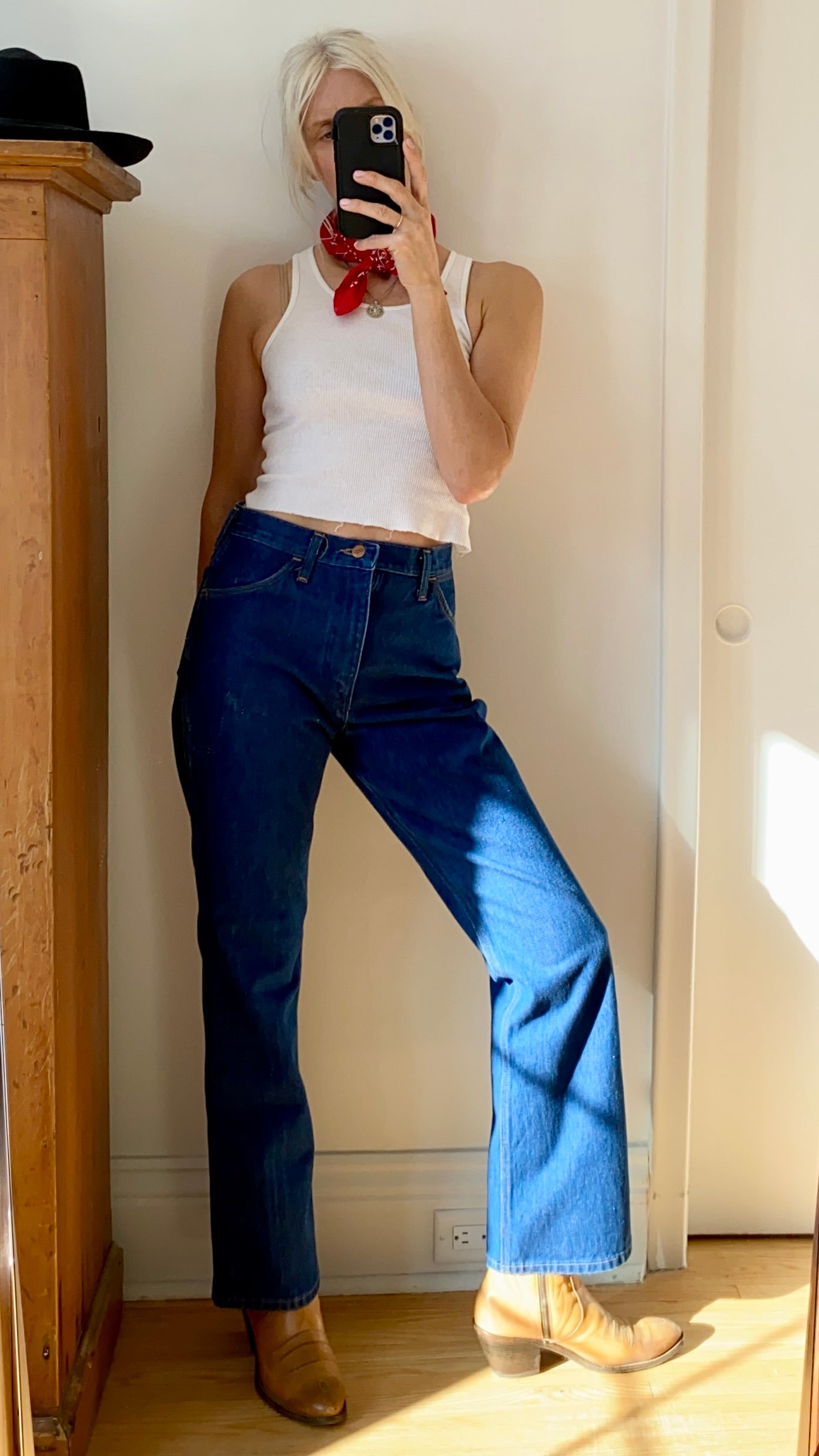 Vintage Wrangler 1970s Flares Dark Wash Jeans size 31 Made in USA