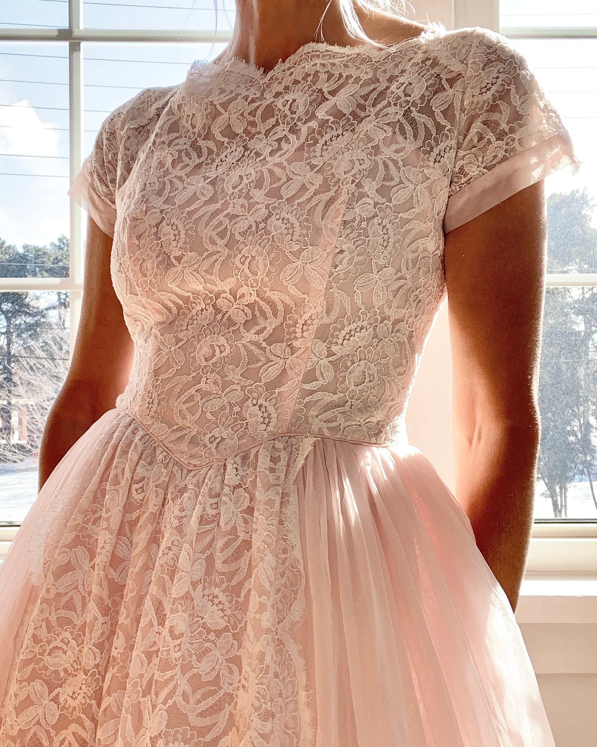 Vintage 1950s Pink Lace Chiffon  Formal Gown Size 6 or 8 - LGWU Union label USA