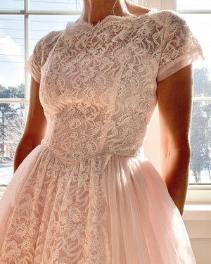 Vintage 1950s Pink Lace Chiffon  Formal Gown Size 6 or 8 - LGWU Union label USA