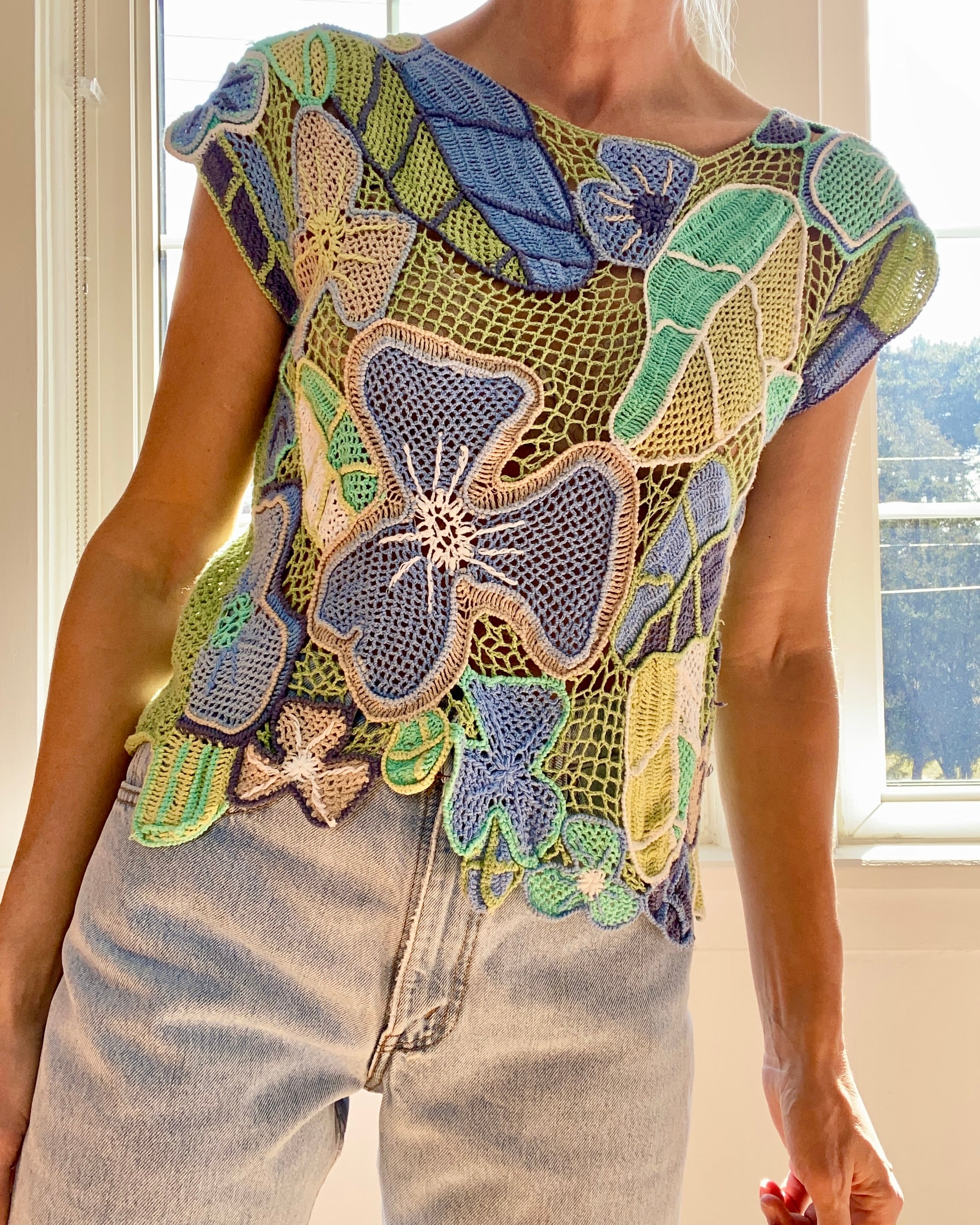 VINTAGE Crochet Botanical Motif Top