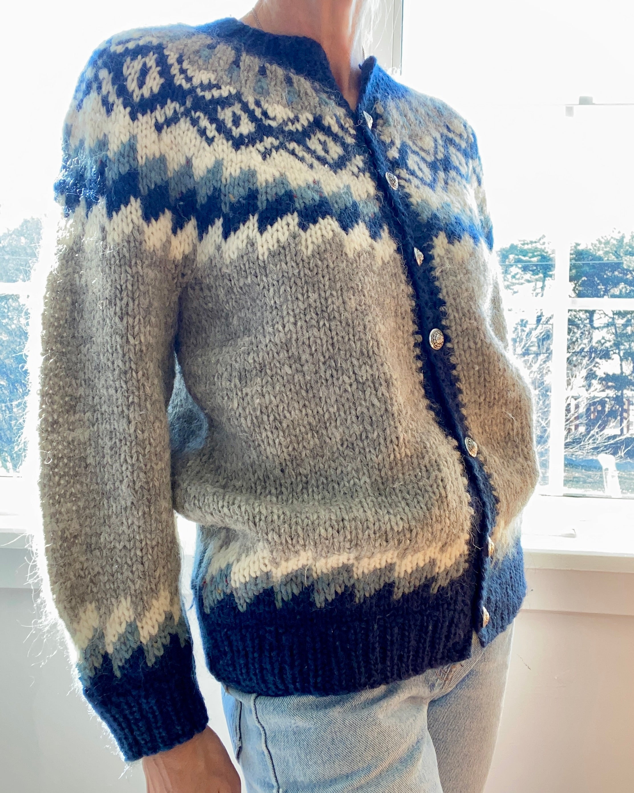 VINTAGE HILDA Ltd. Handknit Icelandic Wool Cardigan