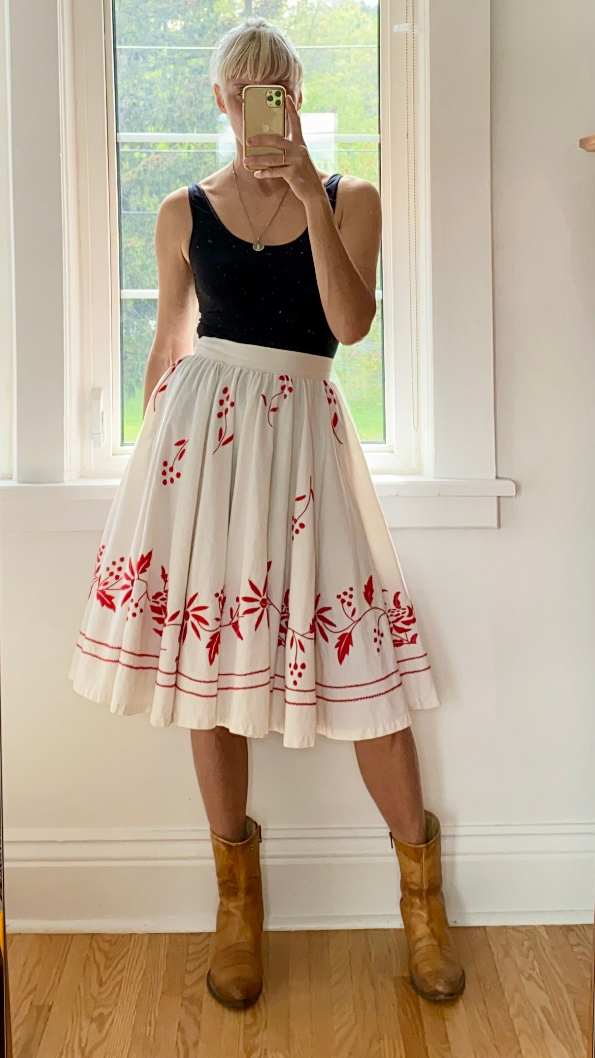 Vintage 1950s Full Circle Embroidered Skirt