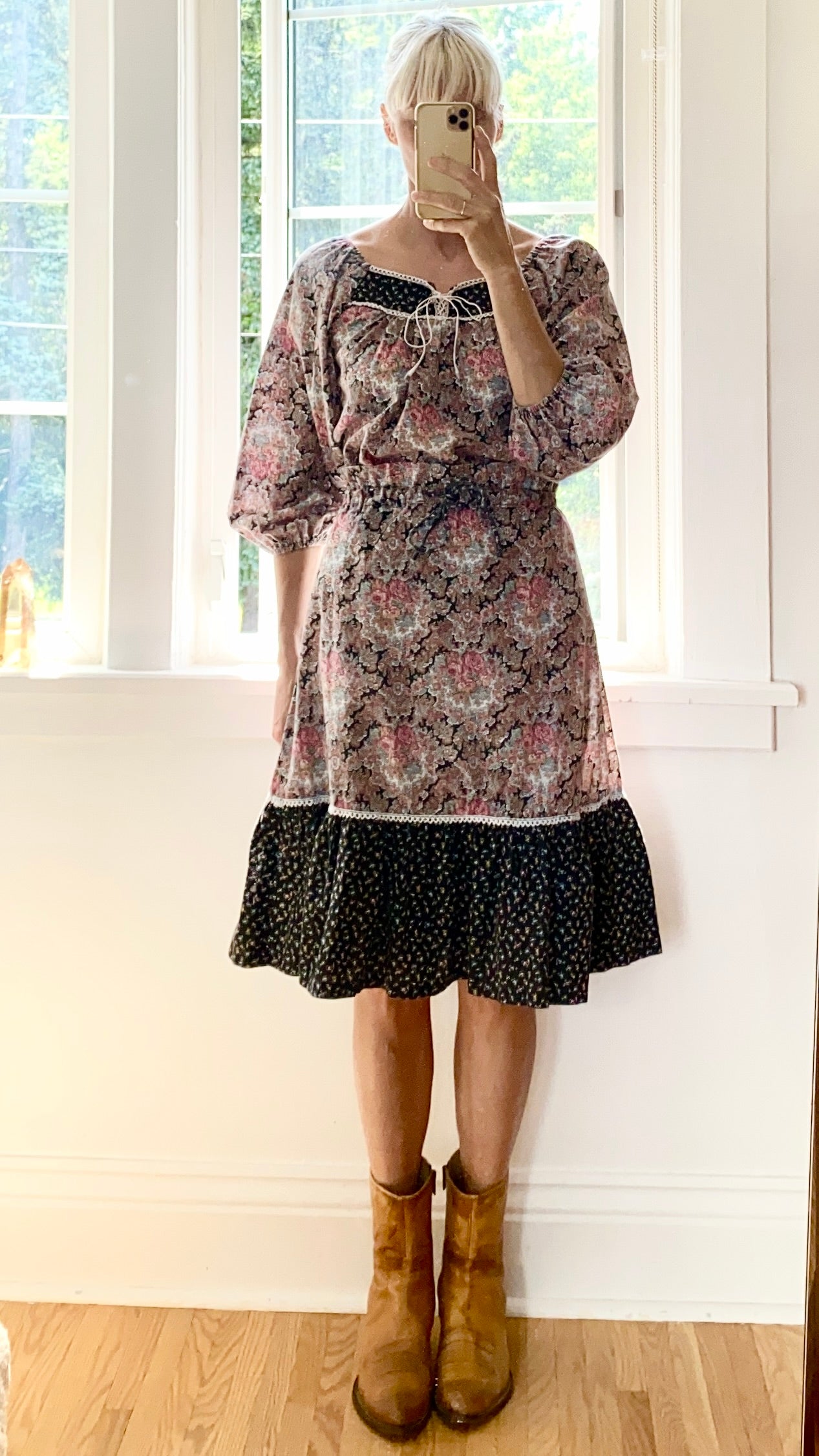 VINTAGE 1970s LEO of New York Cotton Calico Floral Prairie Set