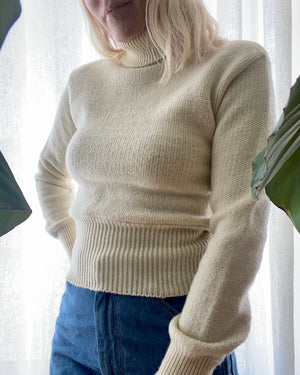 Wool Cream Turtleneck