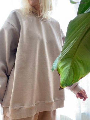 LLOYD Oversized Crew Neck Sweatshirt Fawn