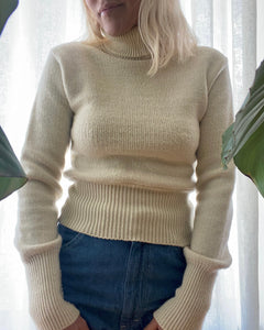 Wool Cream Turtleneck