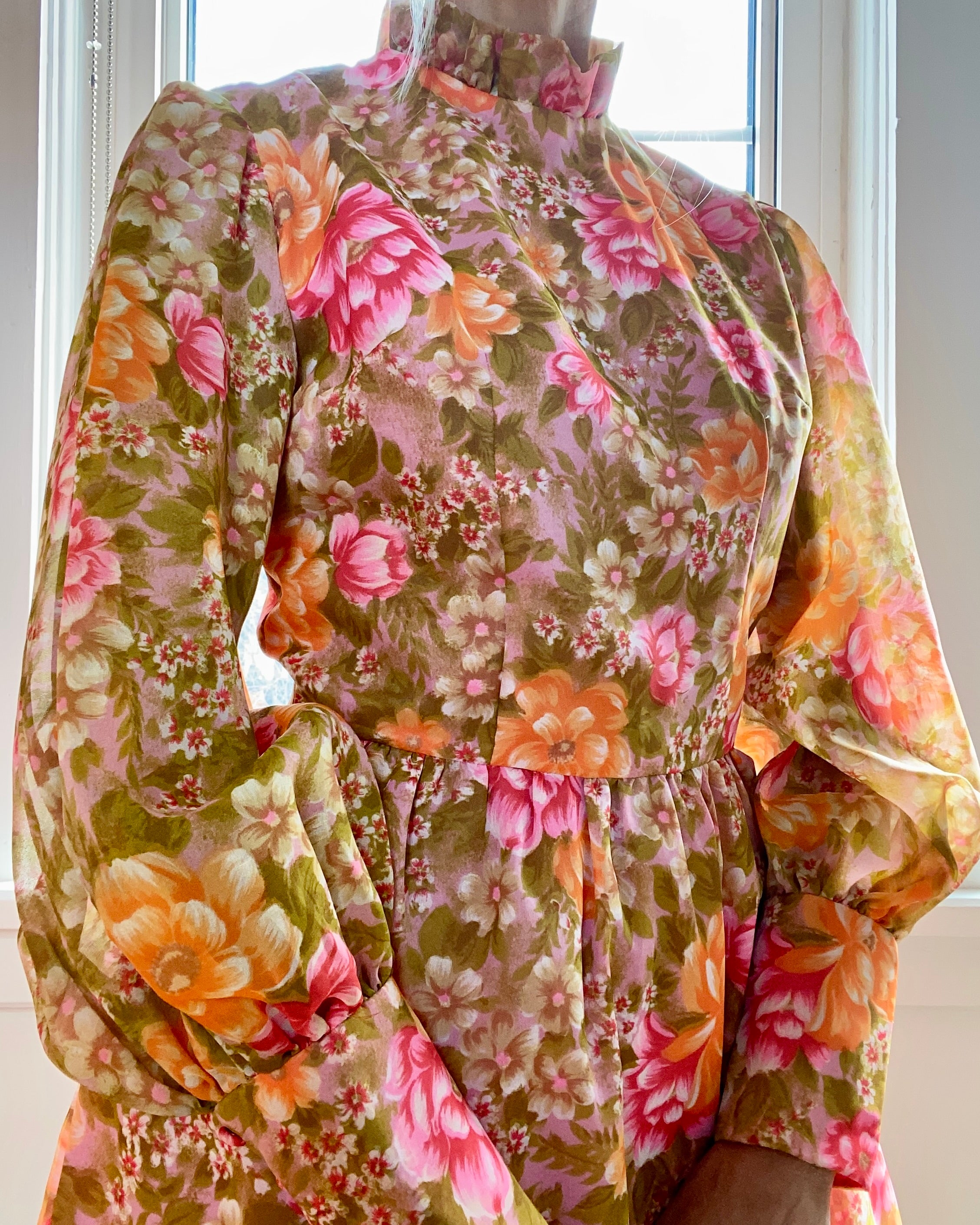 Vintage 1960s Floral Organza Puff Sleeve Sleeves M