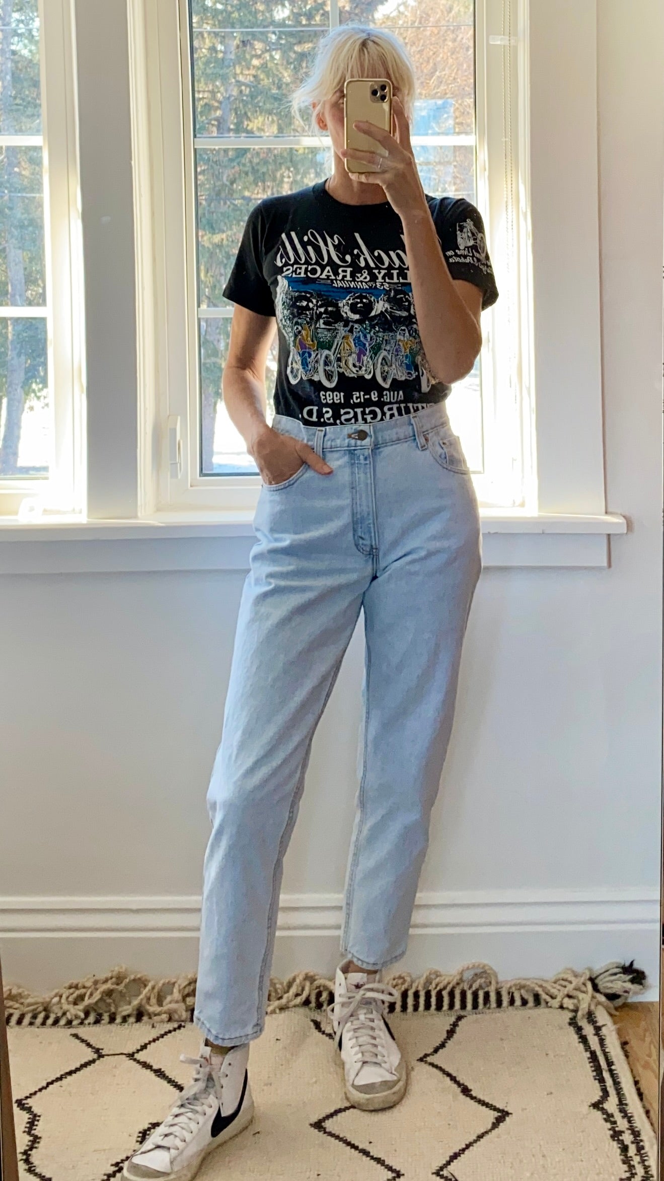 Vintage Levis 550 Light Wash Jeans size 30