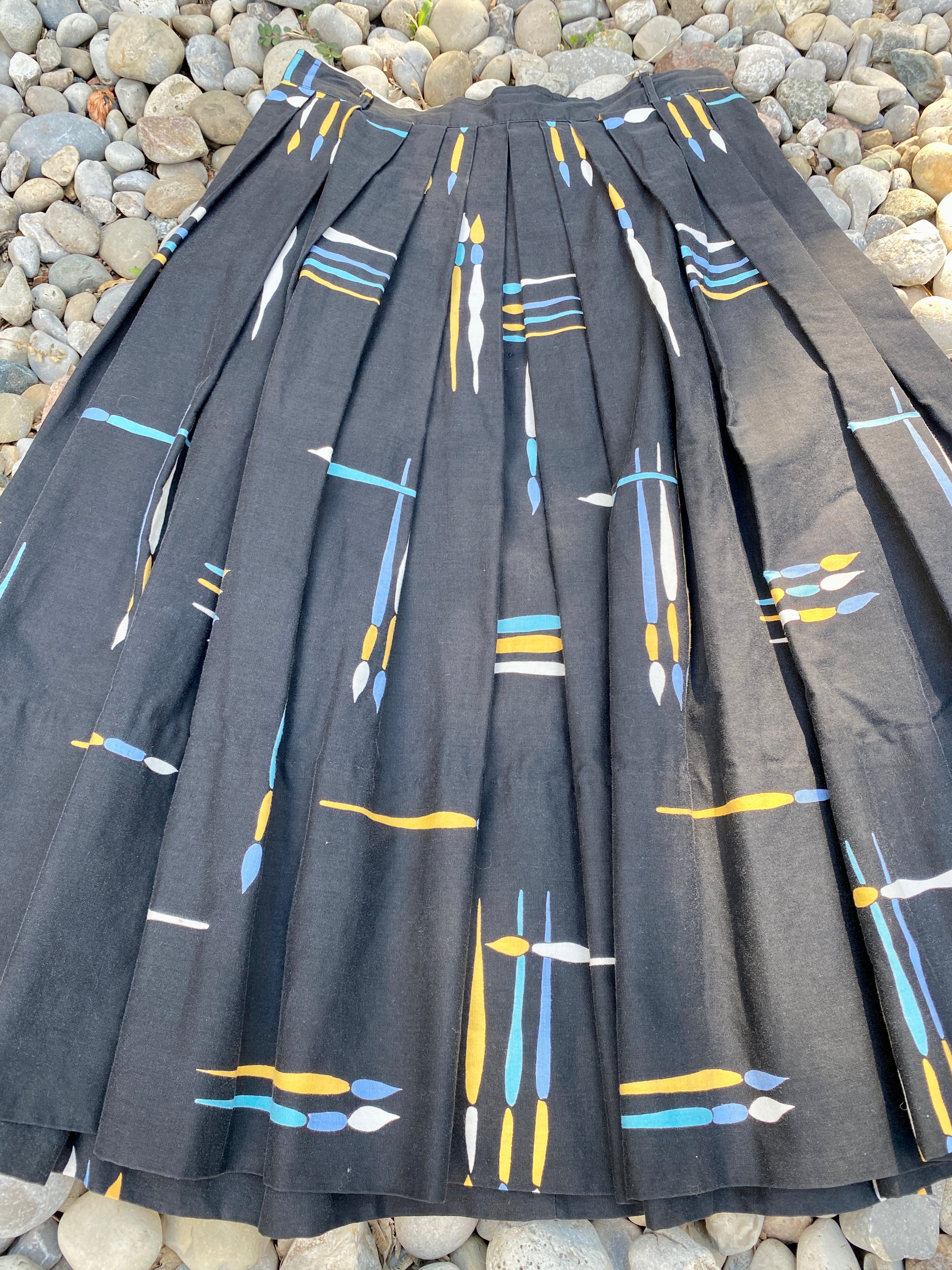 Vintage 1950s Pleated Black Print Skirt