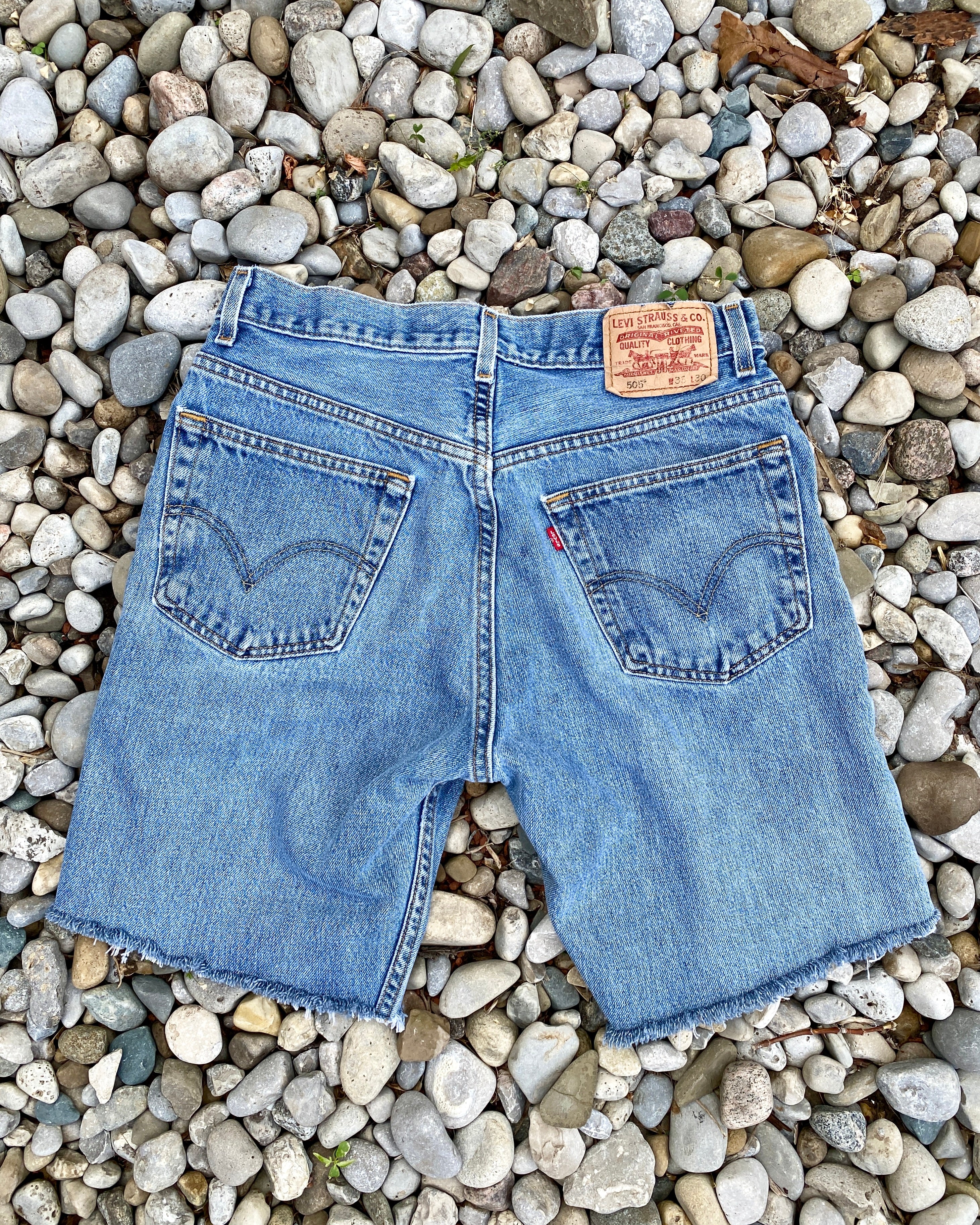 Vintage Levis Shorts Medium to Light Wash Size 32
