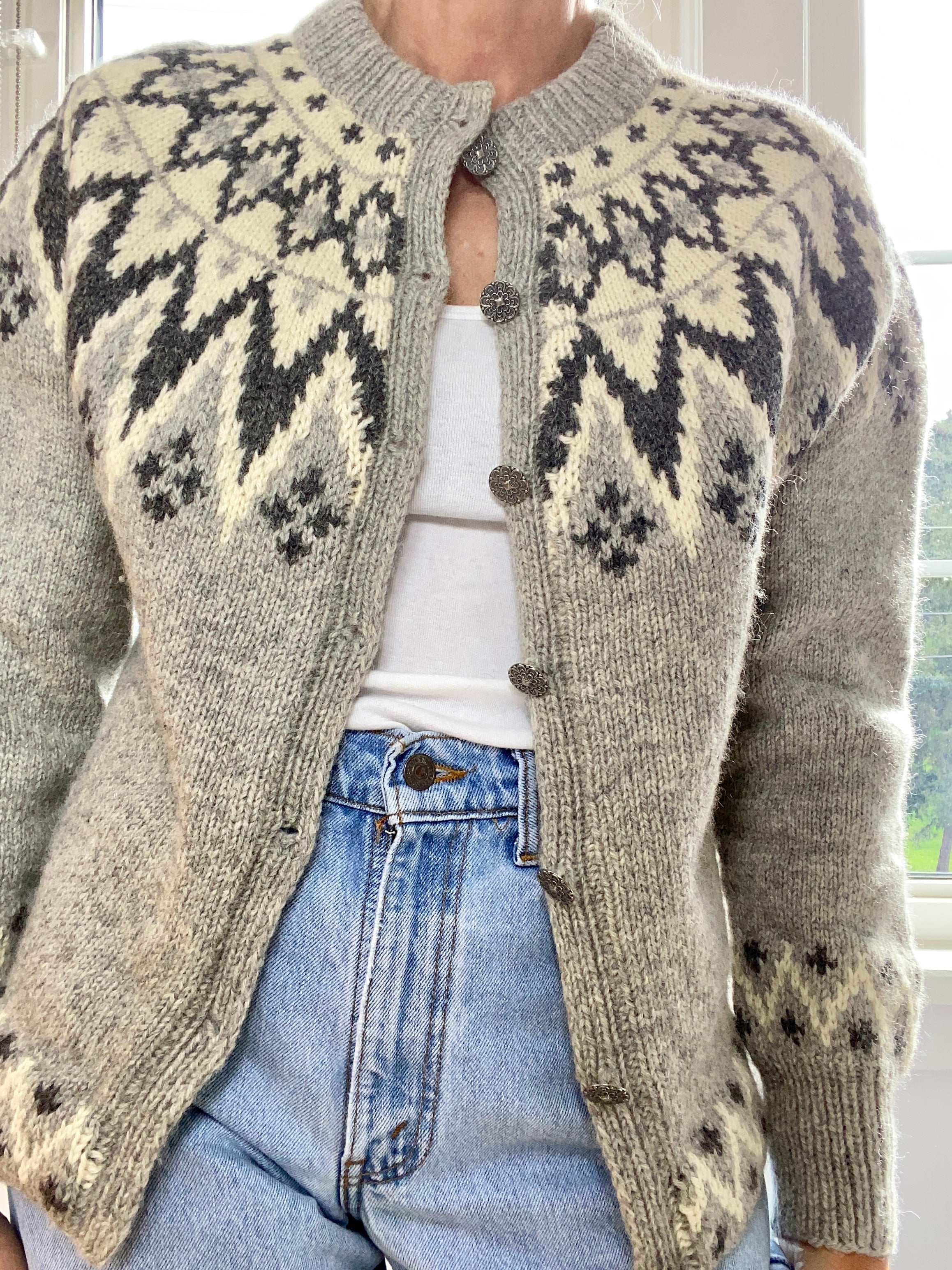 VINTAGE NORSE KNIT Cardigan Handknit in Norway