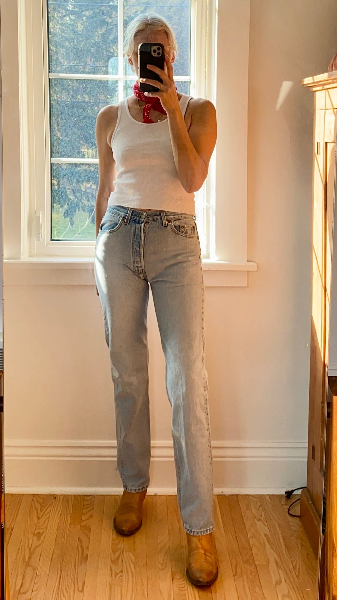 Vintage Levis 501 Light Wash Jeans size 28 USA