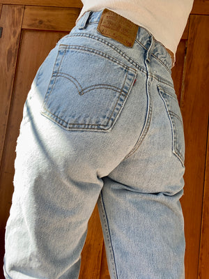 Vintage 1990s Levis 512 High Waist Light Wash Denim Jeans size 29