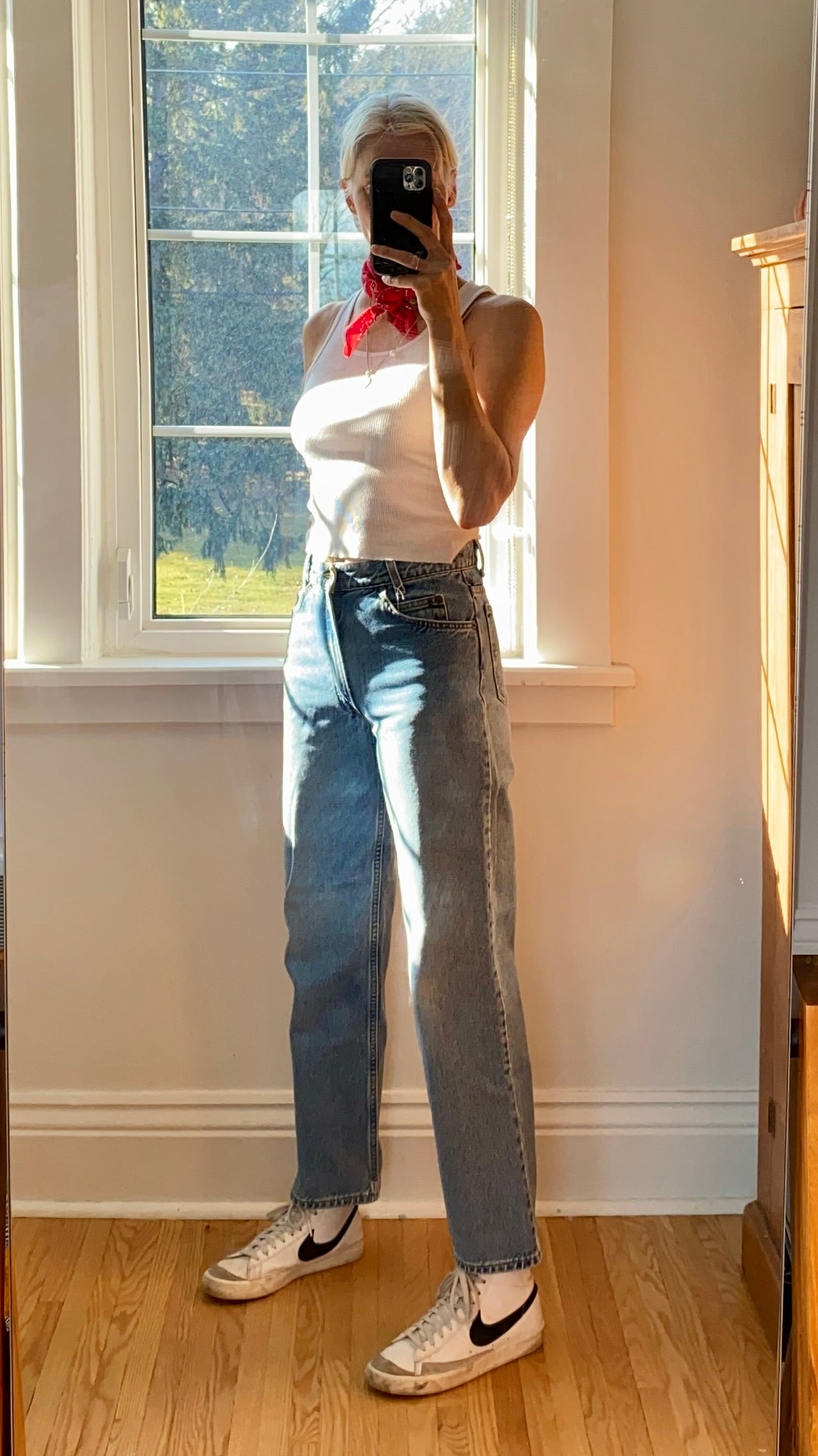 Vintage 1990s Orange Tab Levis 550 Student Light Wash size 28