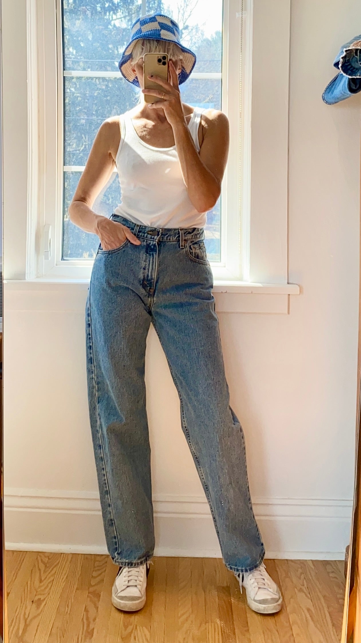 Vintage Levis 565 Medium Wash Jeans Made in USA size 29