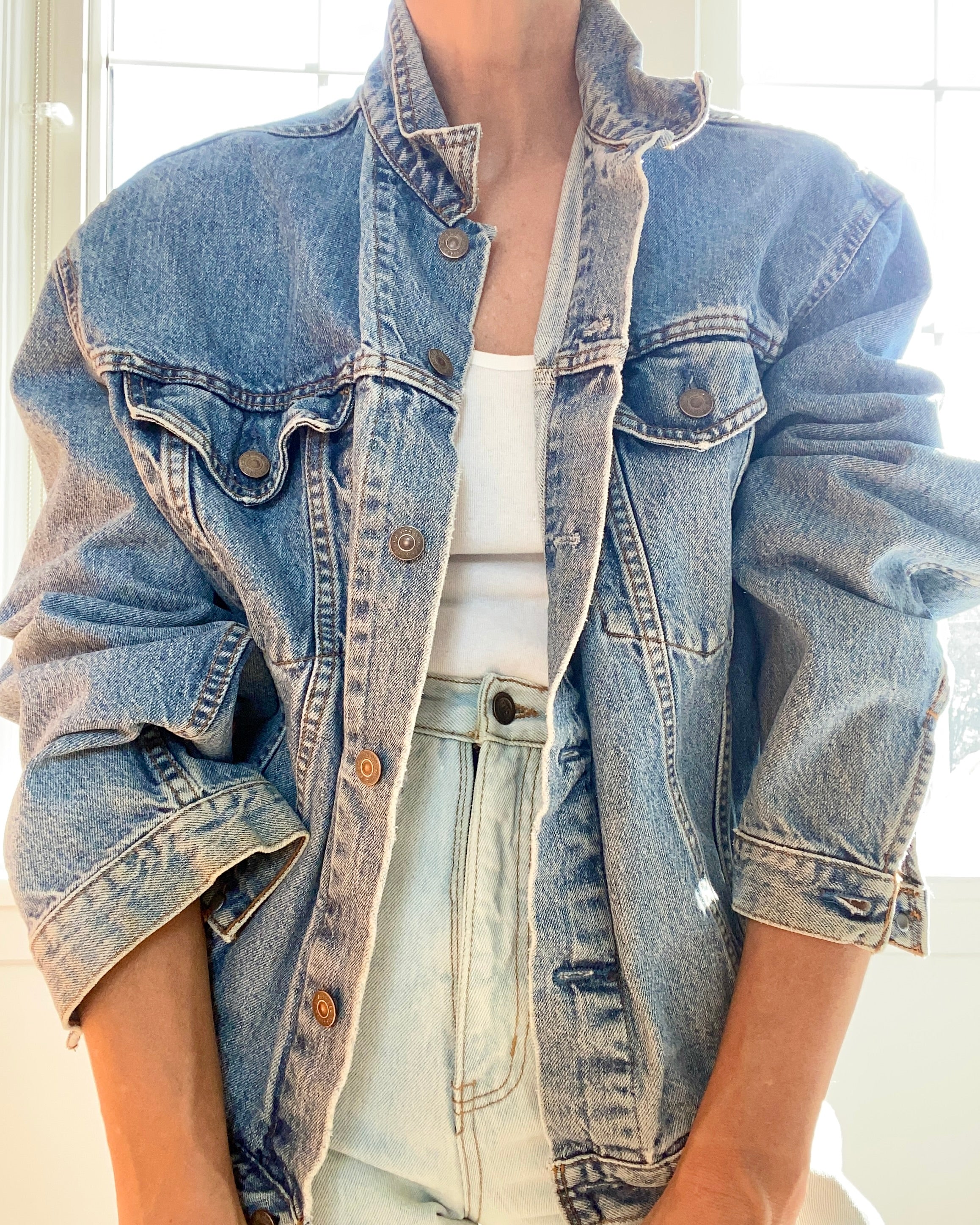 Vintage 1980s Levis Jean Jacket light wash