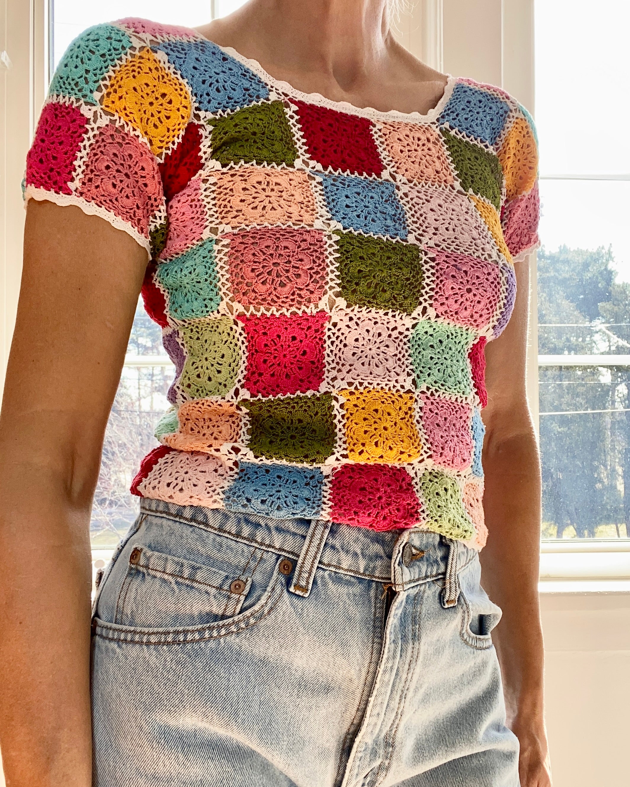 VINTAGE 1960s Crochet Granny Squares Patchwork Top S