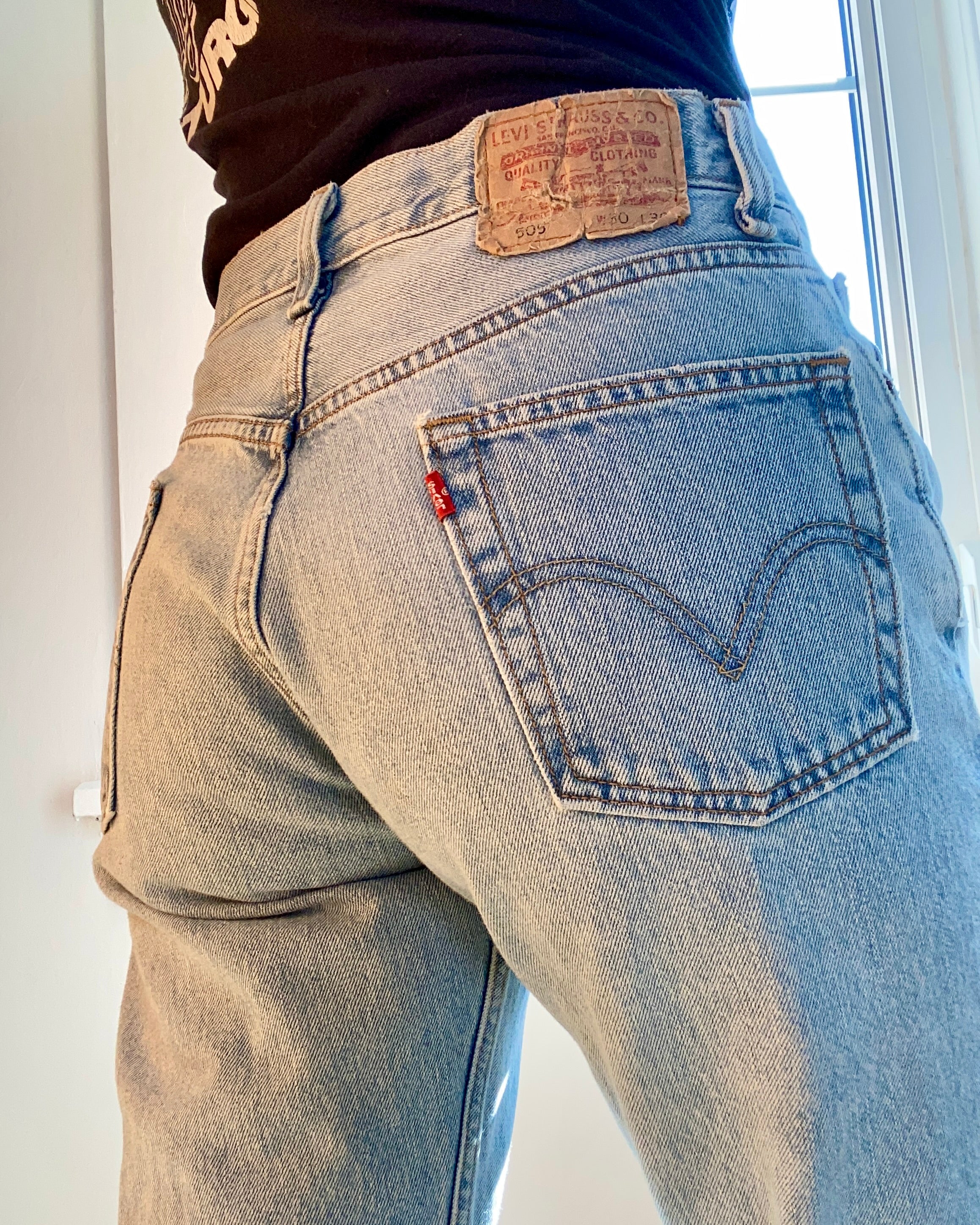 Vintage Levis 505 Light Wash size 30