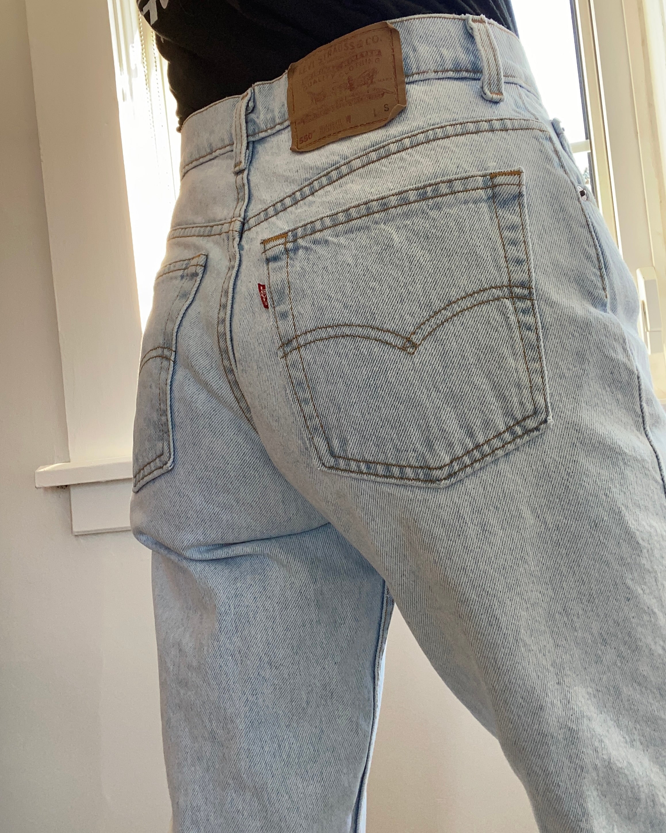 Vintage Levis 550 Light Wash Jeans size 30