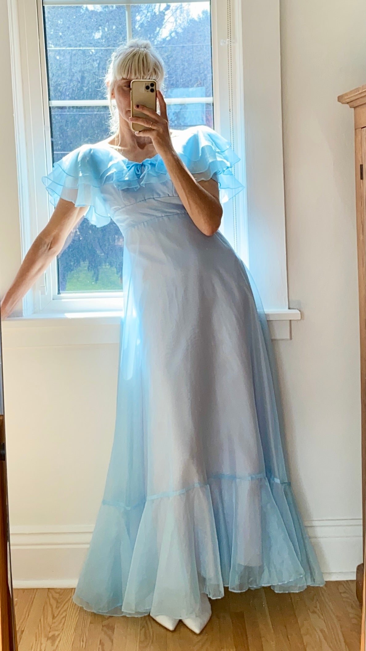 Vintage 1970s Montgomery Ward Blue Chiffon Formal Gown Size 4 - LGWU Union label USA