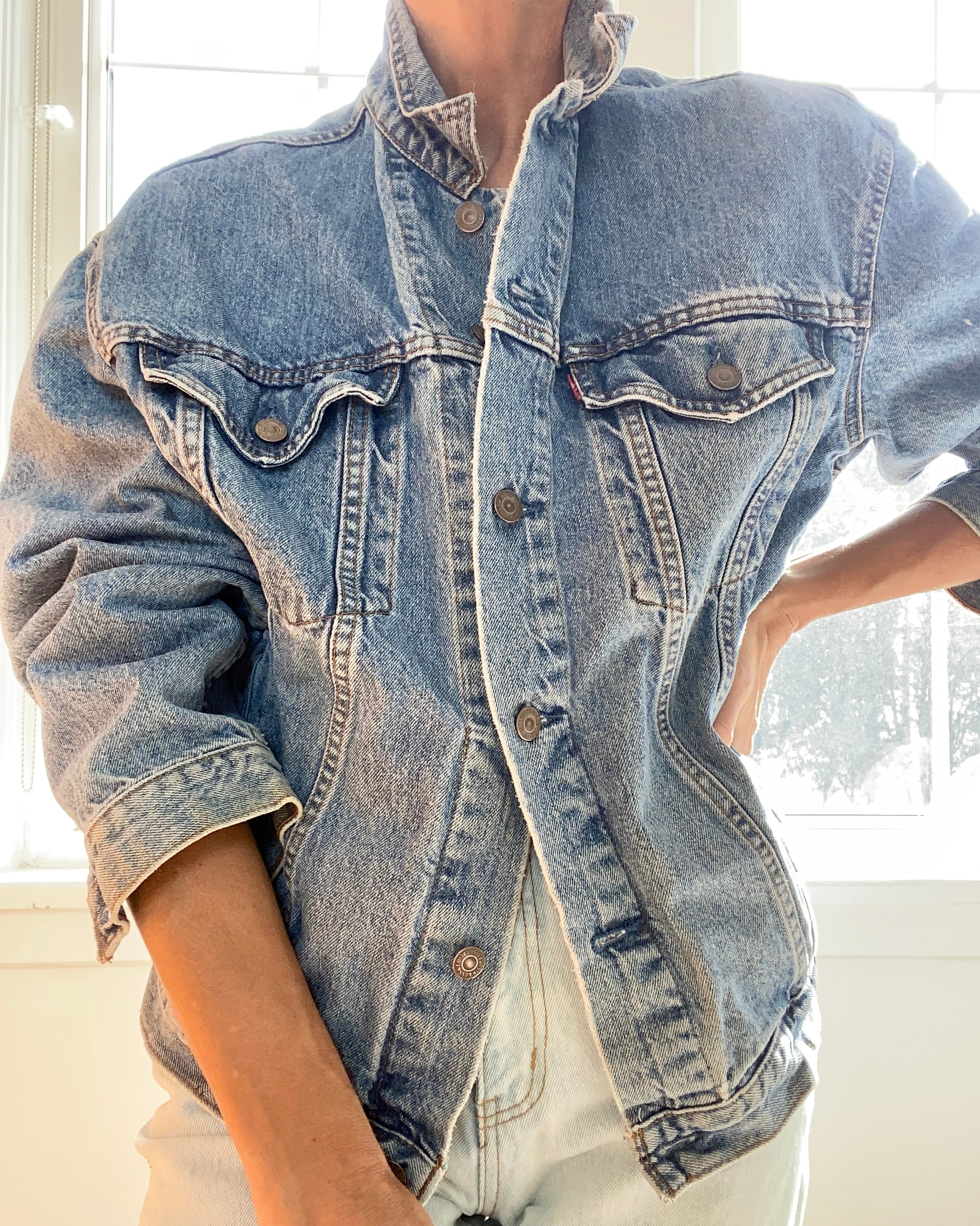 Vintage 1980s Levis Jean Jacket light wash