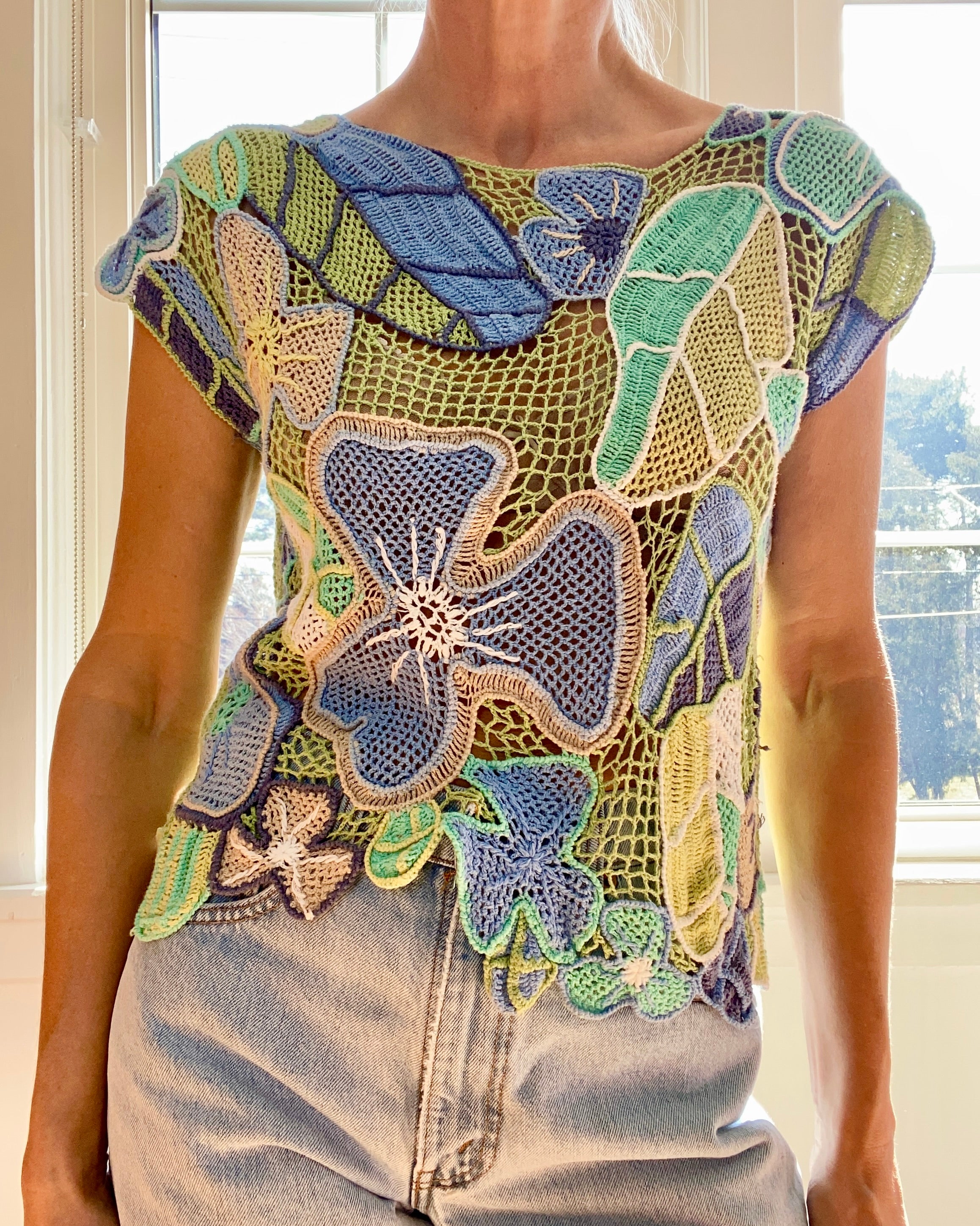 VINTAGE Crochet Botanical Motif Top