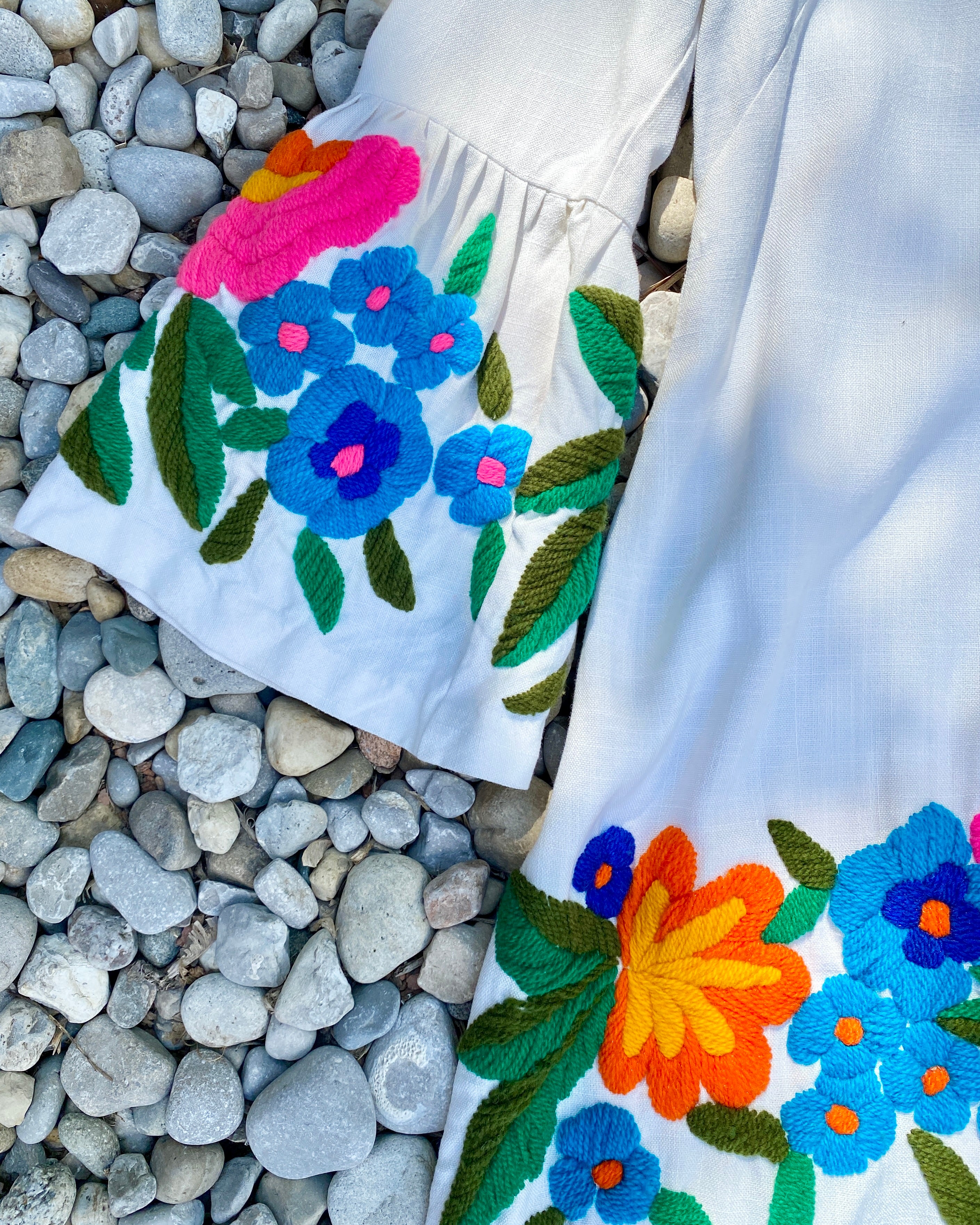 Vintage Mexican Embroidered Linen Bell Sleeve Dress