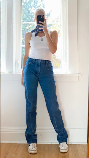 Vintage Wrangler Dark Blue Wash Jeans size 30 or 31