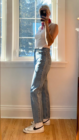 Vintage 1990s 550 Levis Relaxed Fit Light to Medium Wash Jeans size 29 USA
