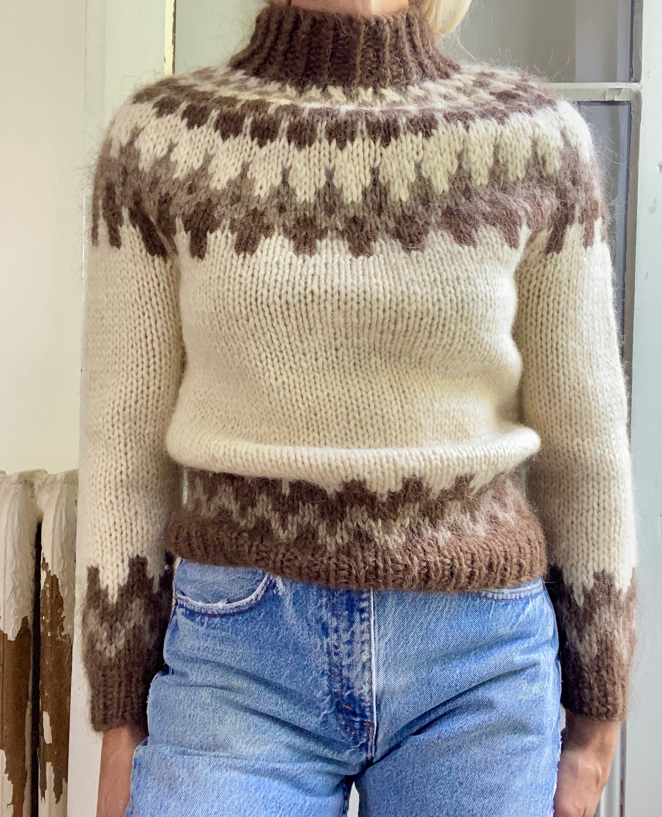 VINTAGE Icelandic Fair Isle Handknit Cream Sweater