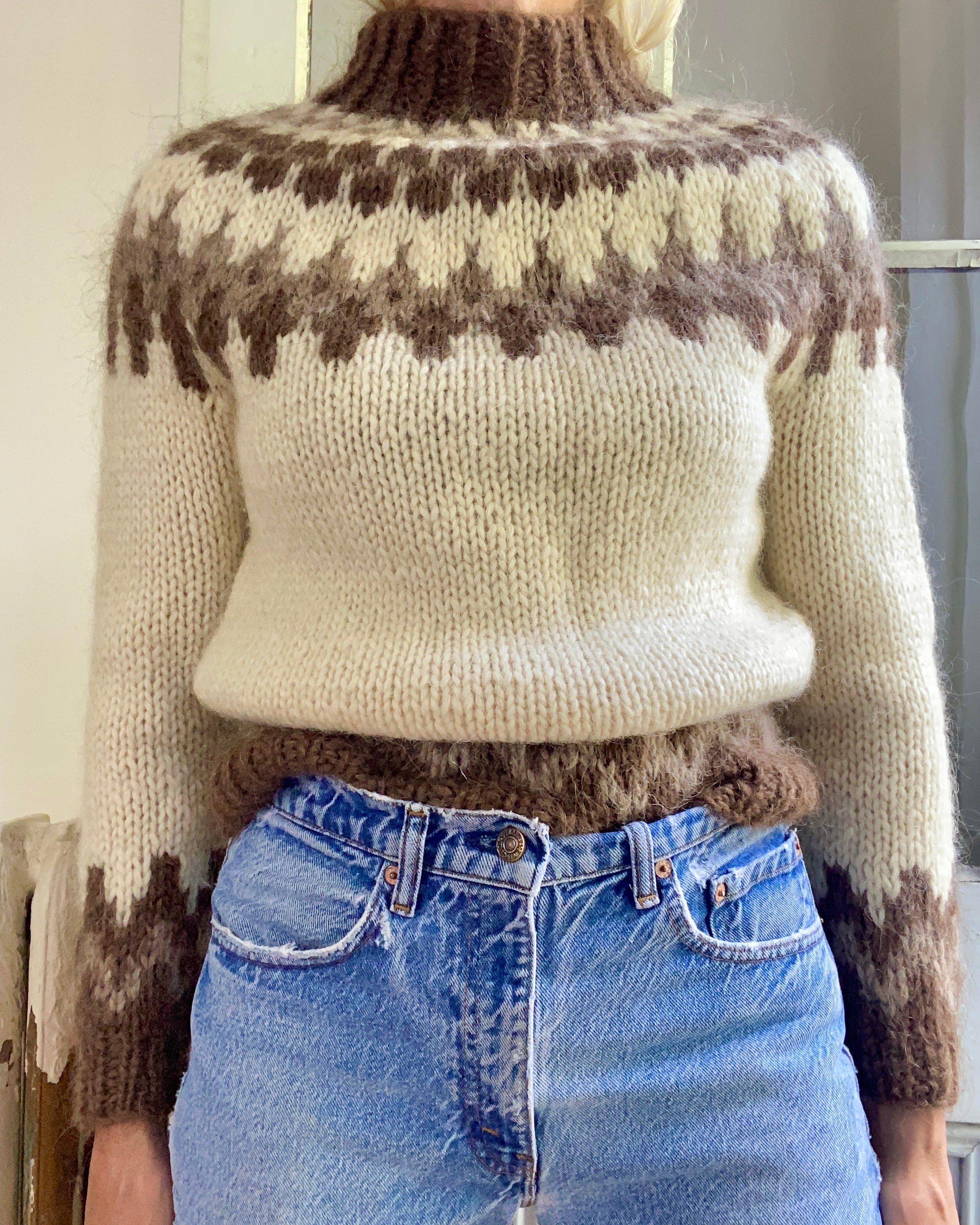 VINTAGE Icelandic Fair Isle Handknit Cream Sweater