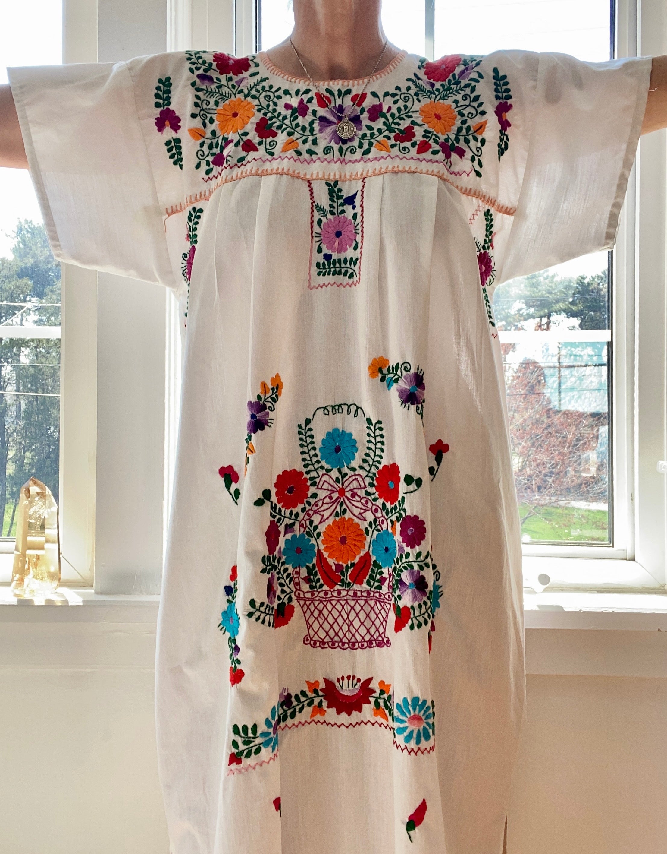 Vintage Mexican Embroidered White Dress M – Ardith