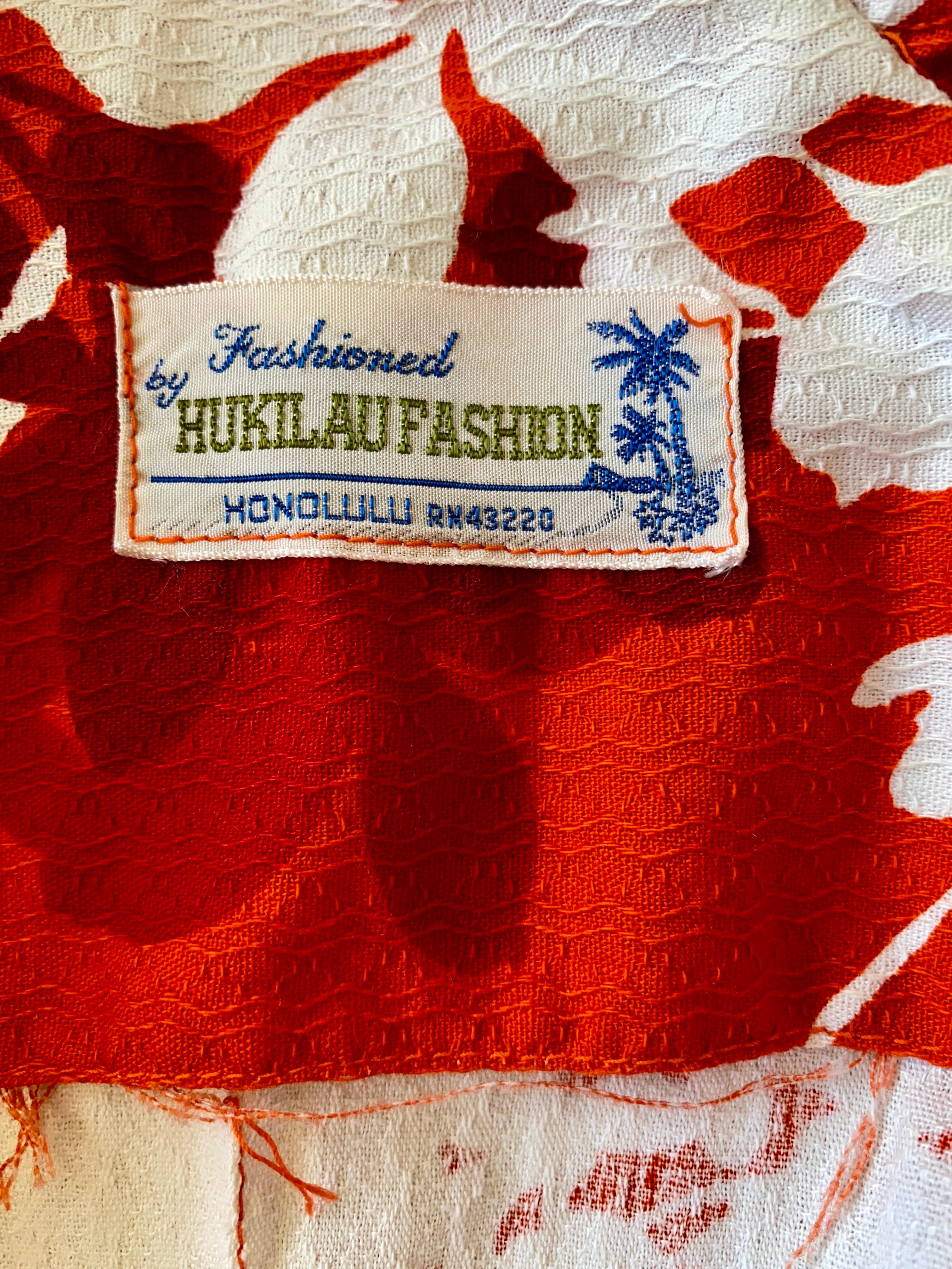 VINTAGE 1960s Hukilau Fashion Hawaiian Floral Red Print Surfer Maxi Dress
