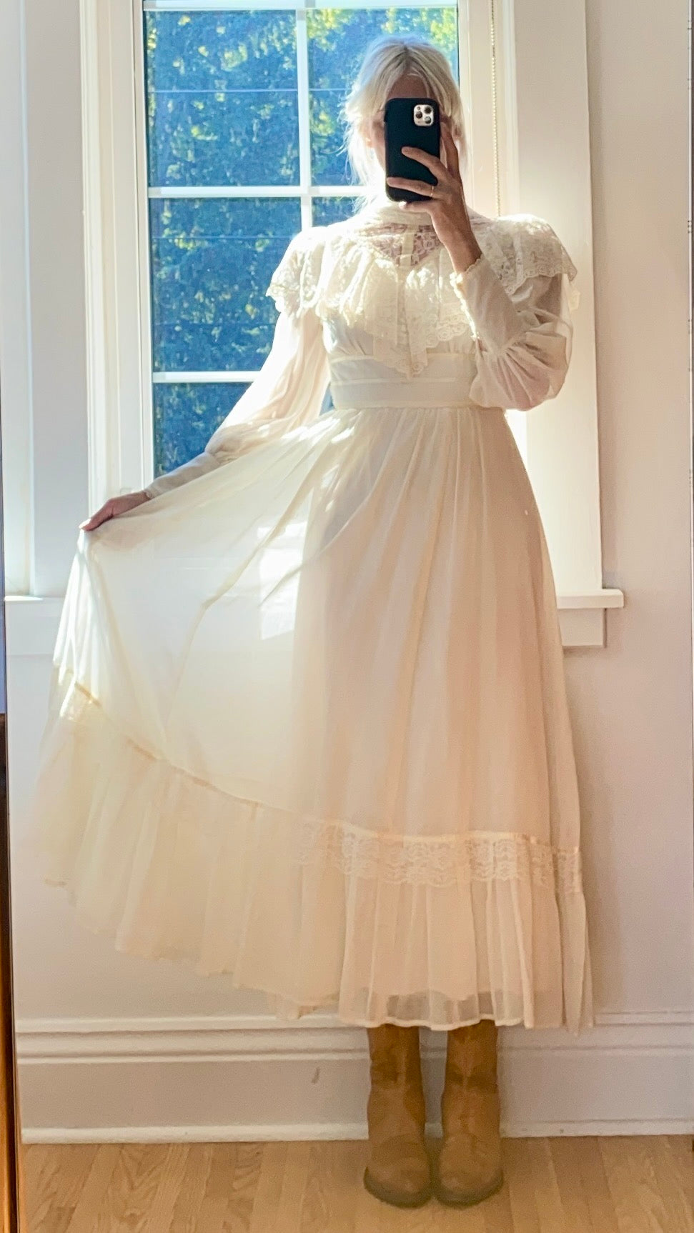 VINTAGE Candy Jones of California Cream Voile and lace Victoriana Dress S