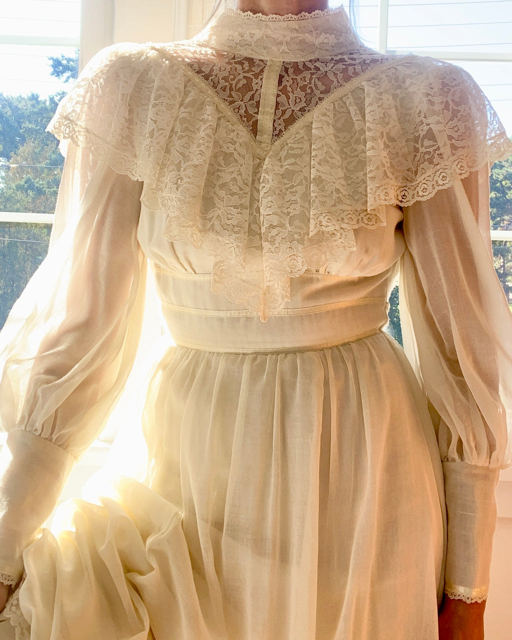 VINTAGE Candy Jones of California Cream Voile and lace Victoriana Dress S