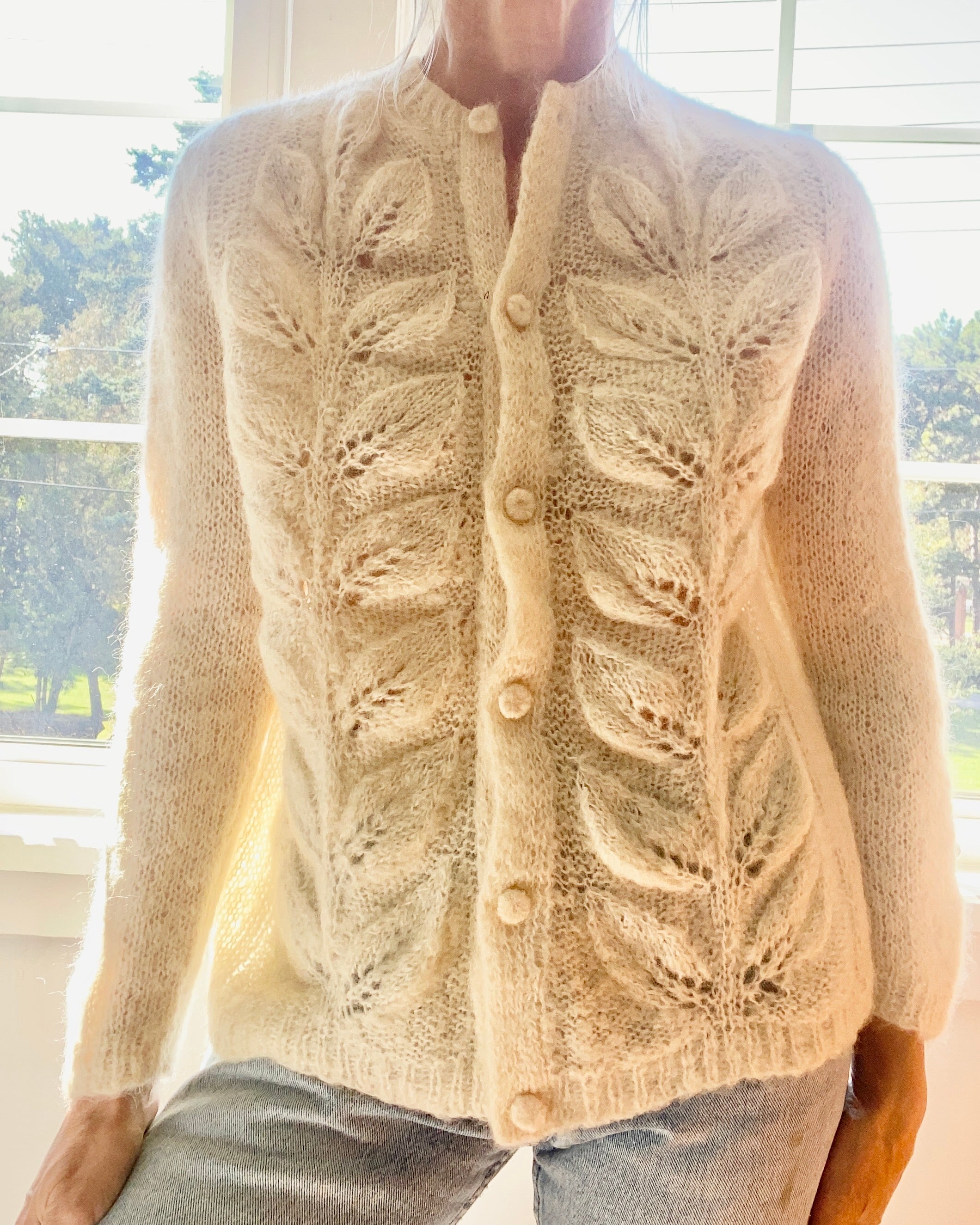 VINTAGE Handknit Wool Ivory Pointelle Sweater