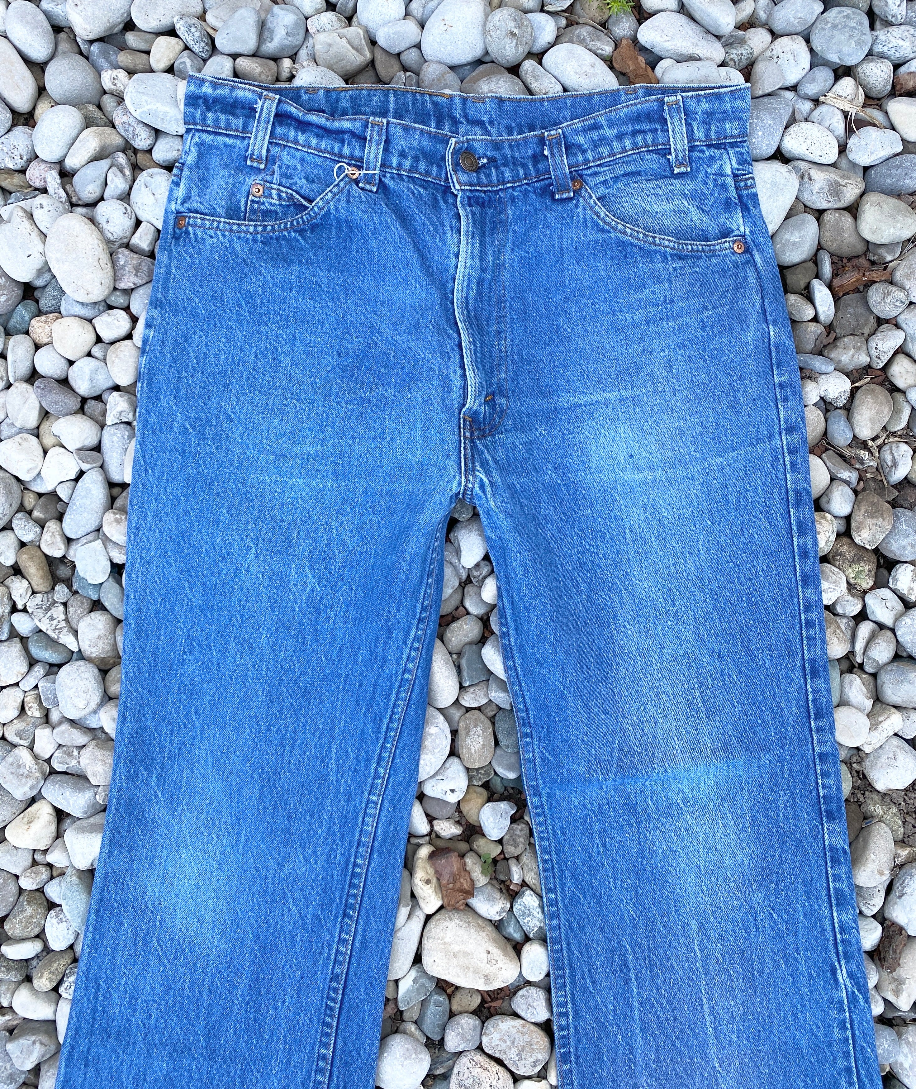 Vintage 1970s Levis Orange Tab Medium to Dark Wash Flare Jeans size 34 to 35
