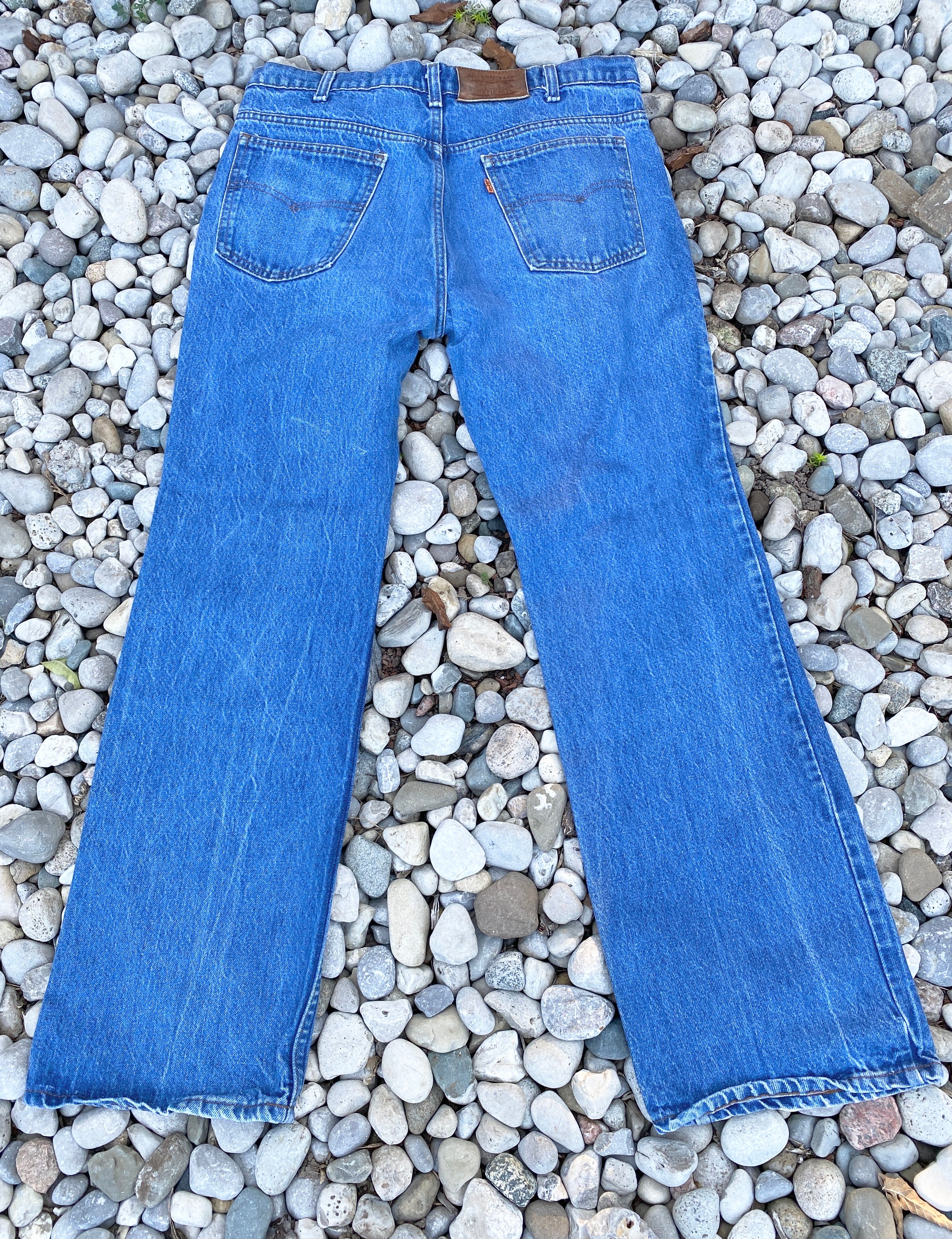 Vintage 1970s Levis Orange Tab Medium to Dark Wash Flare Jeans size 34 to 35